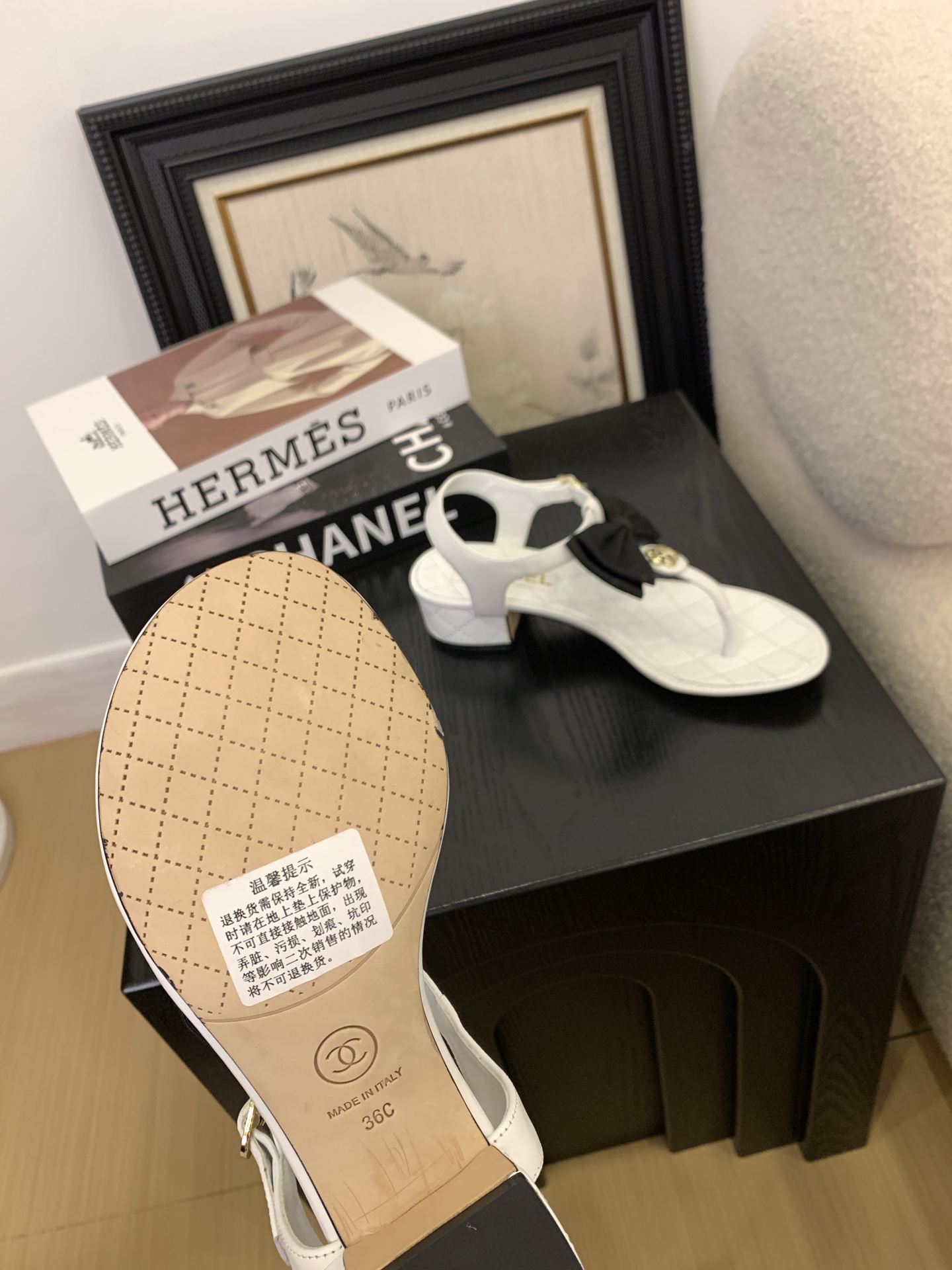 Chanel Women's Leather Thong Heeled Sandals with Bow Accent - Classic Style 6 i1745389901211 8460 0 4