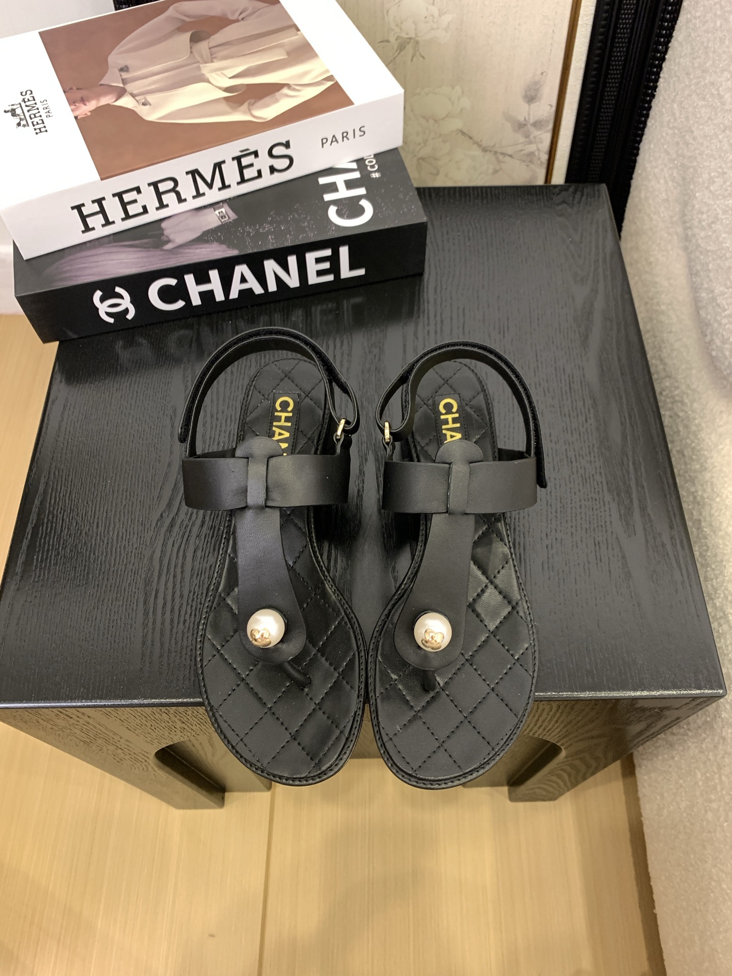 Chanel Women's Black Leather Pearl Thong Sandals Classic Summer Style 2 i1745397250520 2832 0 0