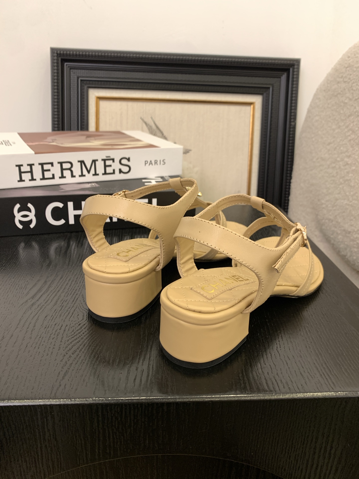 Chanel Women's Pearl Thong Sandal,Lambskin Upper & Leather Sole Italy Made 7 i1745398059181 5526 0 5