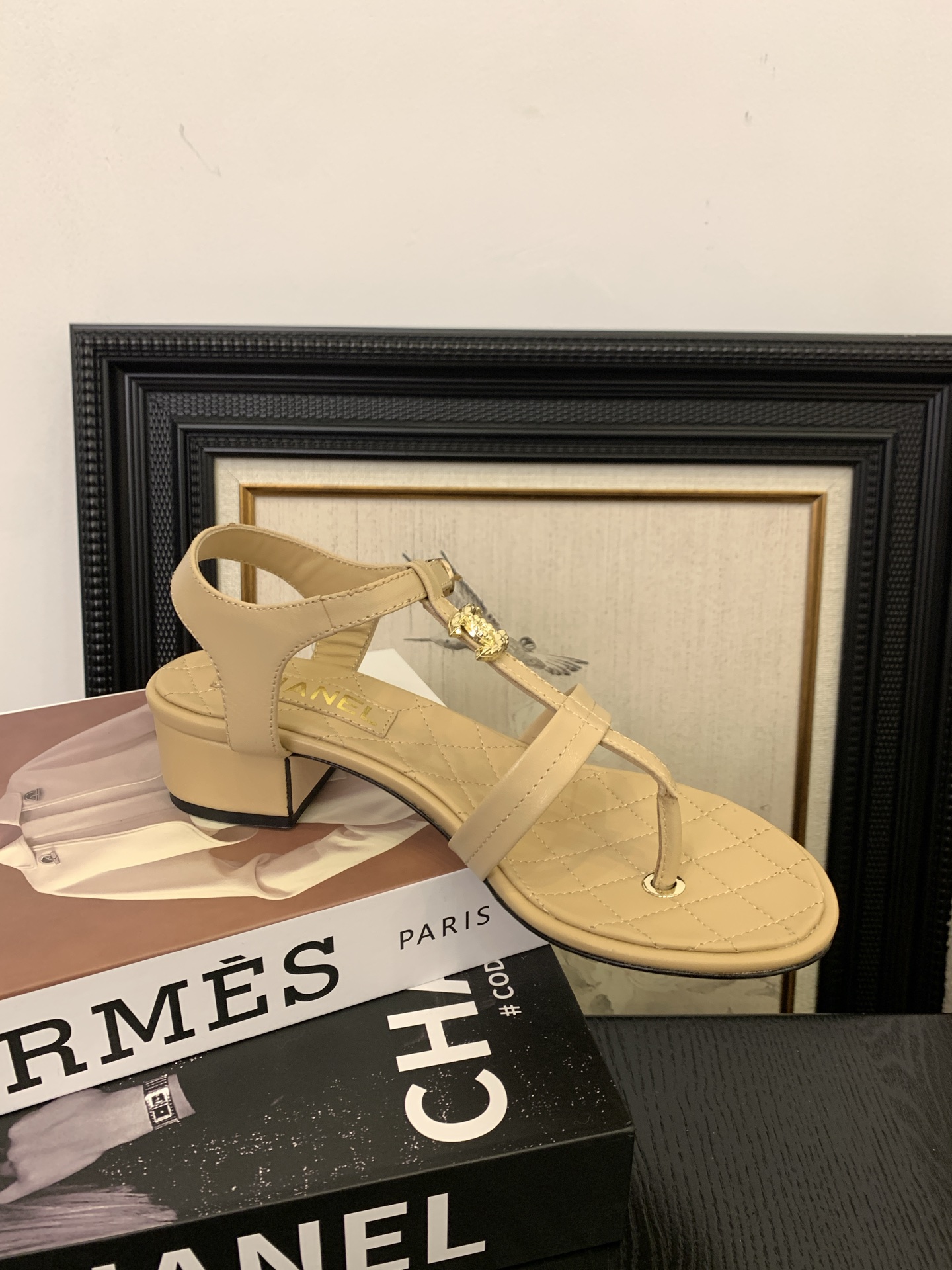 Chanel Women's Pearl Thong Sandal,Lambskin Upper & Leather Sole Italy Made 9 i1745398059293 5947 0 7