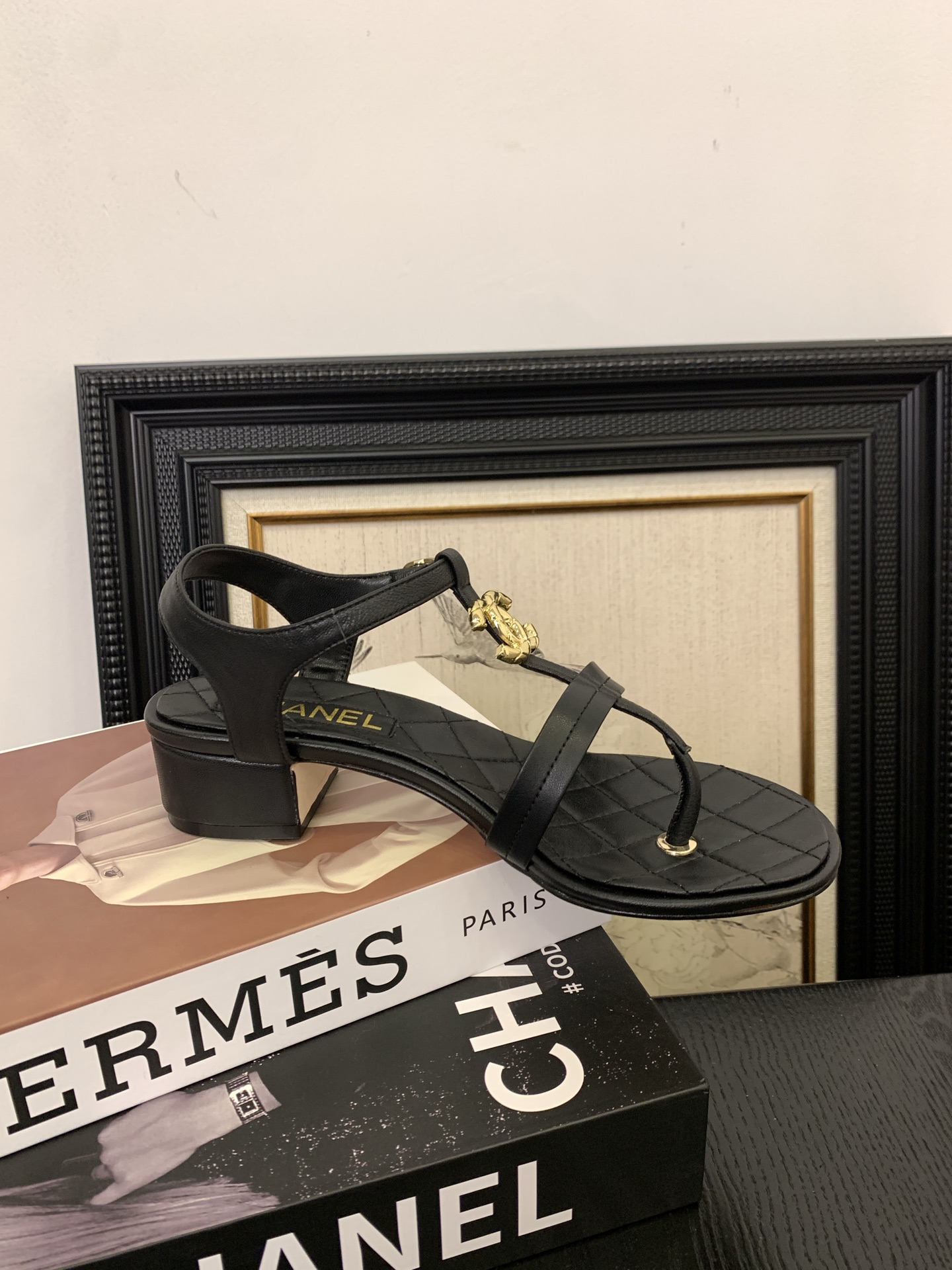Chanel Women's Black Leather Pearl Thong Sandals With CC Logo, Size 35-39 9 i1745398215381 1587 0 7
