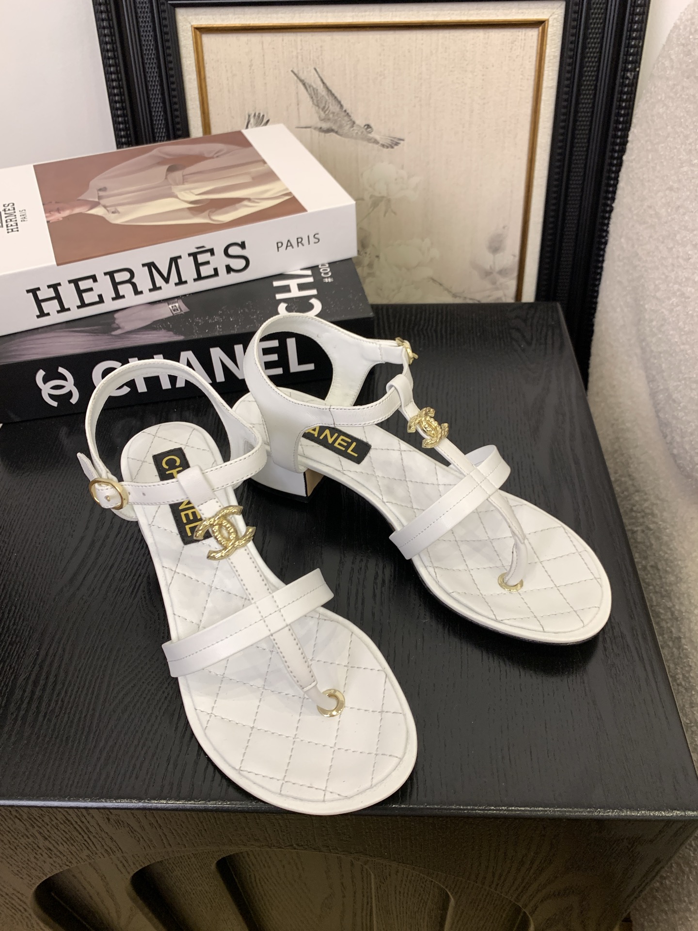 Chanel 2025 Spring/Summer Pearl Clasp Thong Sandals - Classic & Stylish 5 i1745398379694 4312 0 3