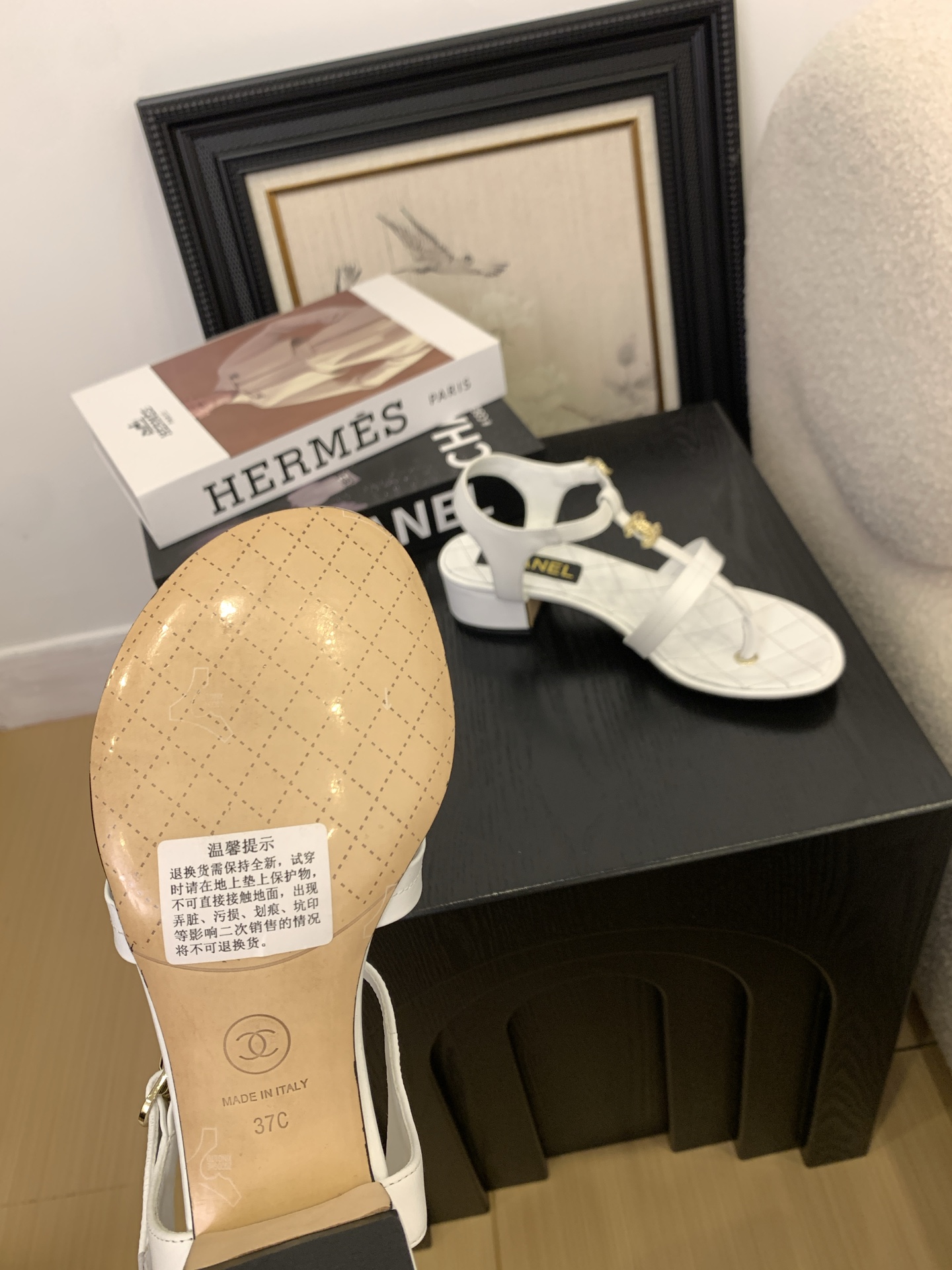 Chanel 2025 Spring/Summer Pearl Clasp Thong Sandals - Classic & Stylish 6 i1745398379736 9230 0 4