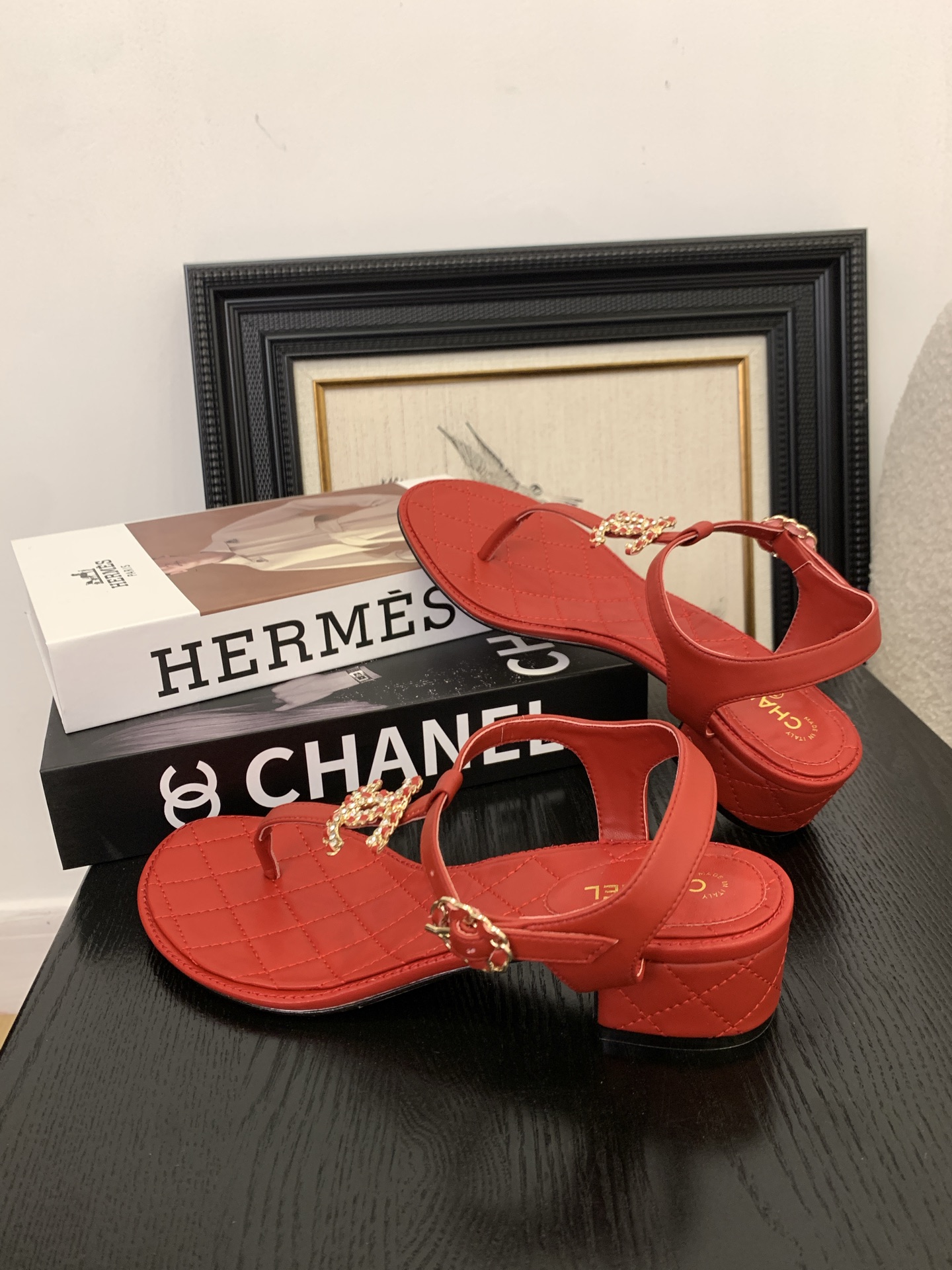 Chanel Women's Thong Sandals with Iconic CC Logo - Classic and Chic 8 i1745399049659 1666 0 6