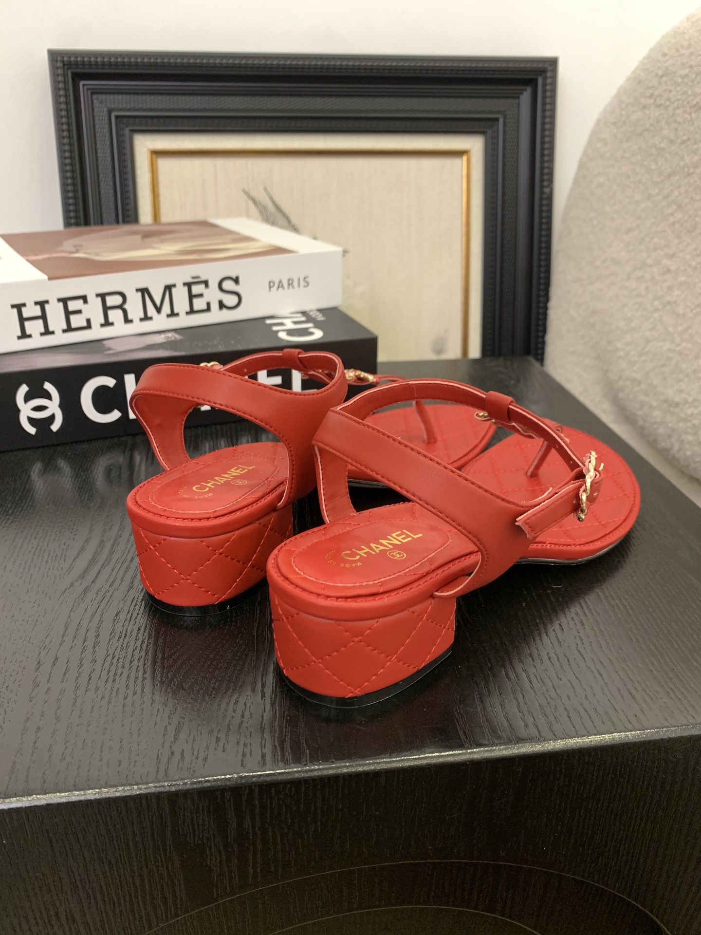 Chanel Women's Thong Sandals with Iconic CC Logo - Classic and Chic 7 i1745399052715 6795 0 5