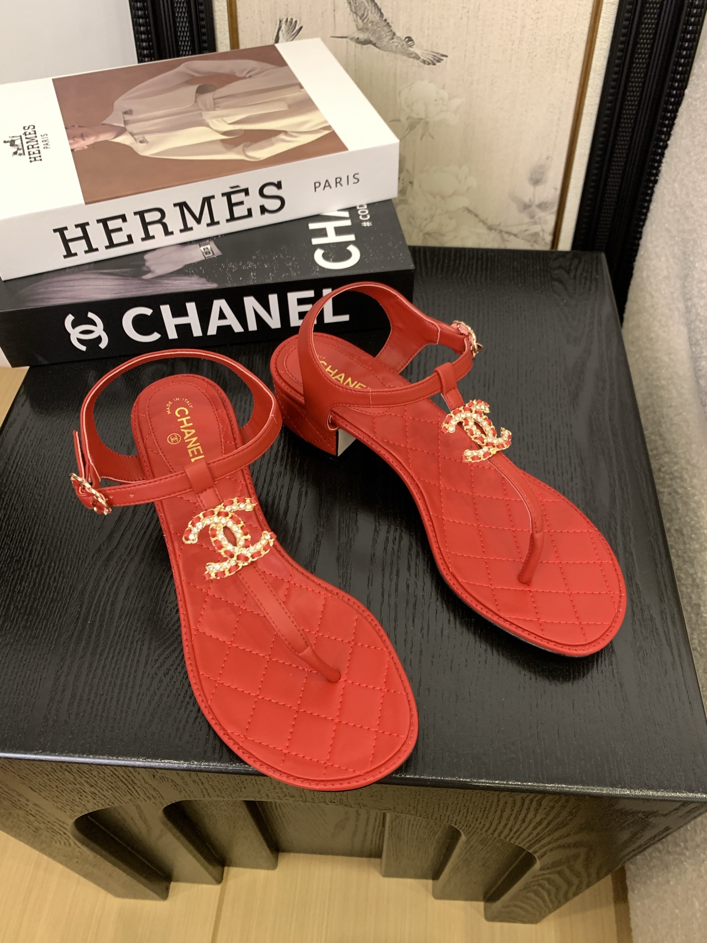 Chanel Women's Thong Sandals with Iconic CC Logo - Classic and Chic 5 i1745399054924 1909 0 3
