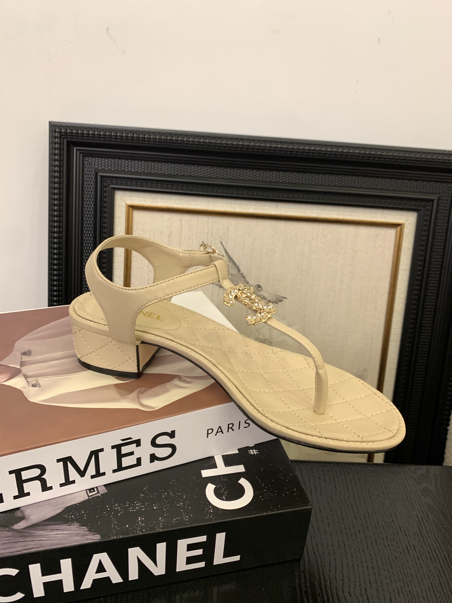 Chanel Women's Thong Sandal with Pearl CC Logo, Beige Leather 9 i1745400478385 7773 0 7