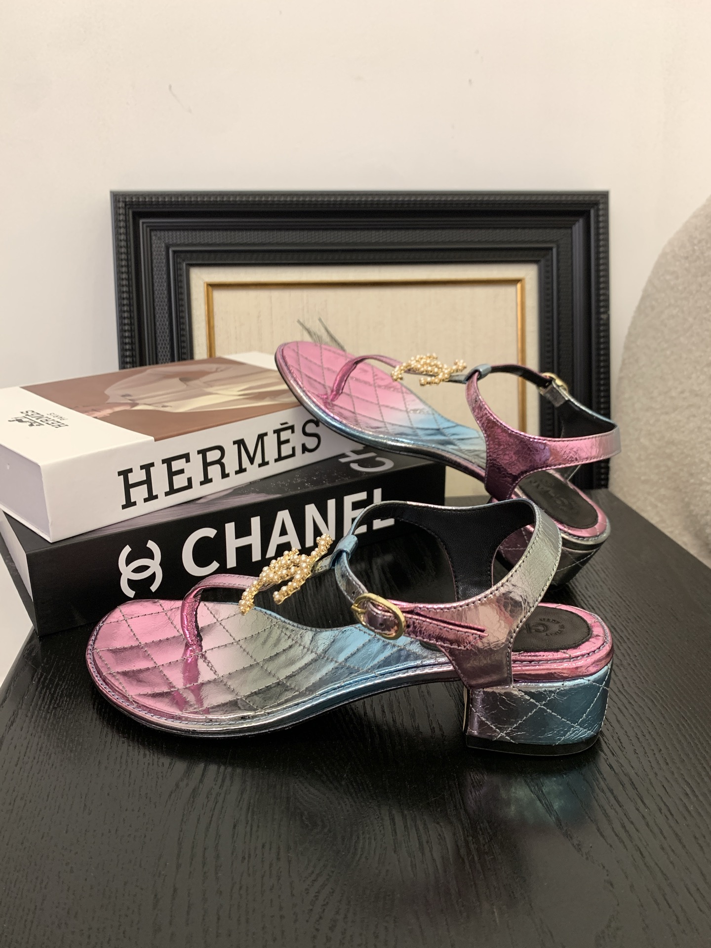 Chanel Pearl CC Logo Lambskin Thong Sandals - Multicolor, Luxury Designer Shoes 7 i1745405203575 8783 0 5