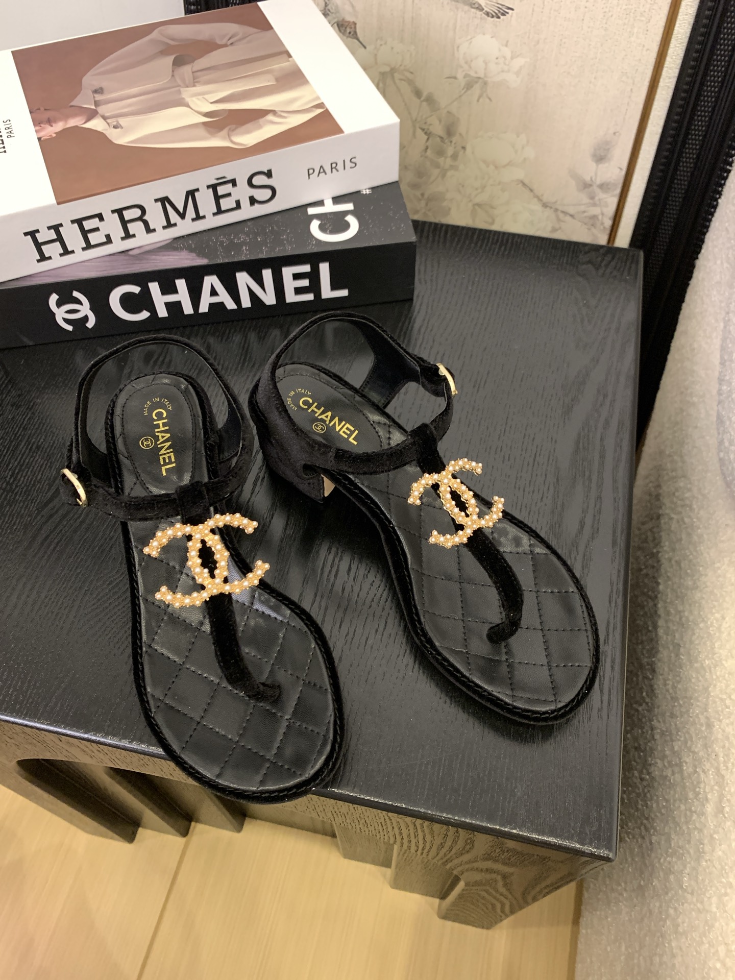 Chanel Women's Pearl-Embellished Thong Sandals - Classic Black 2 i1745406884077 1109 0 3