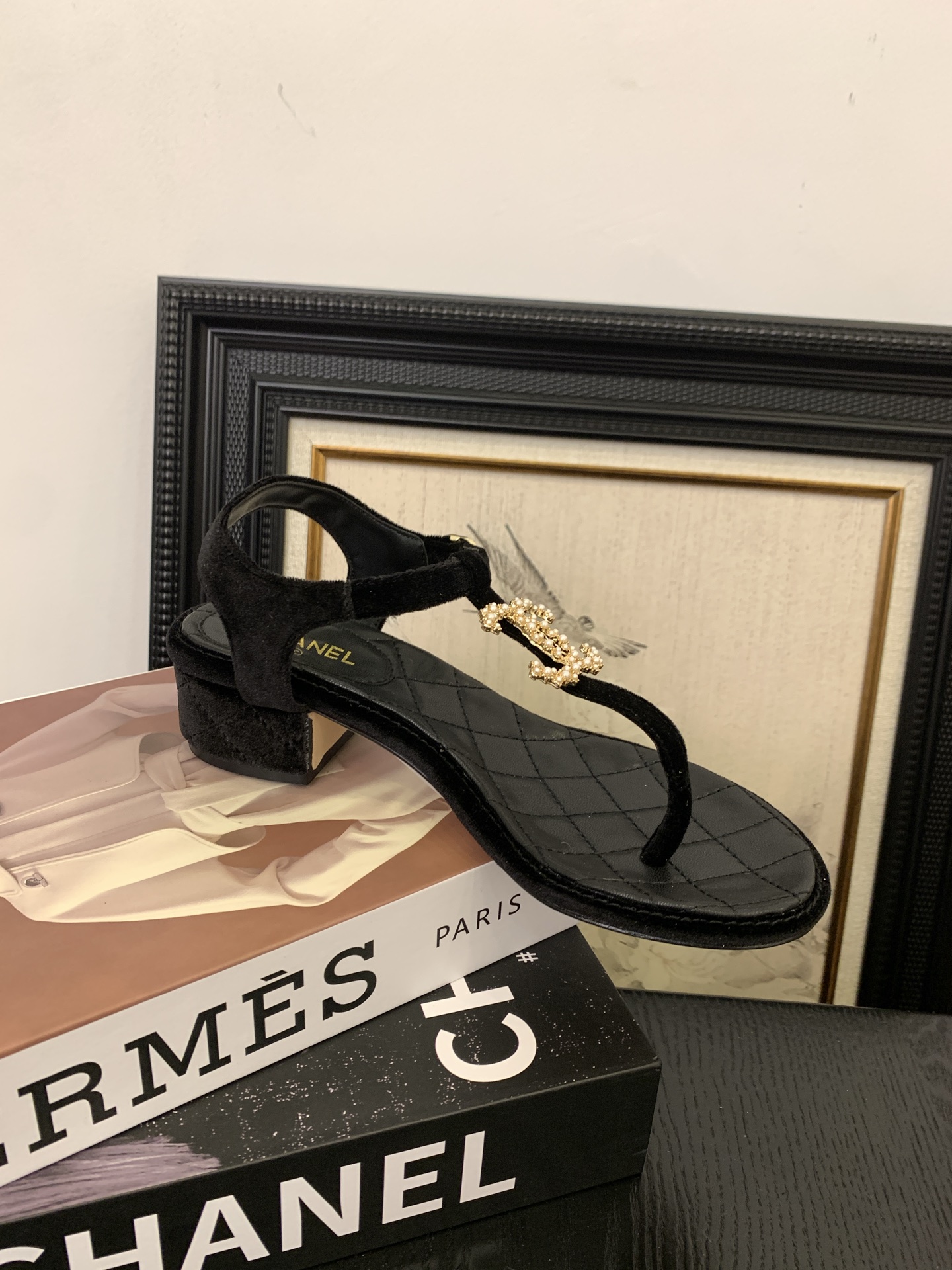 Chanel Women's Pearl-Embellished Thong Sandals - Classic Black 9 i1745406884321 7168 0 7