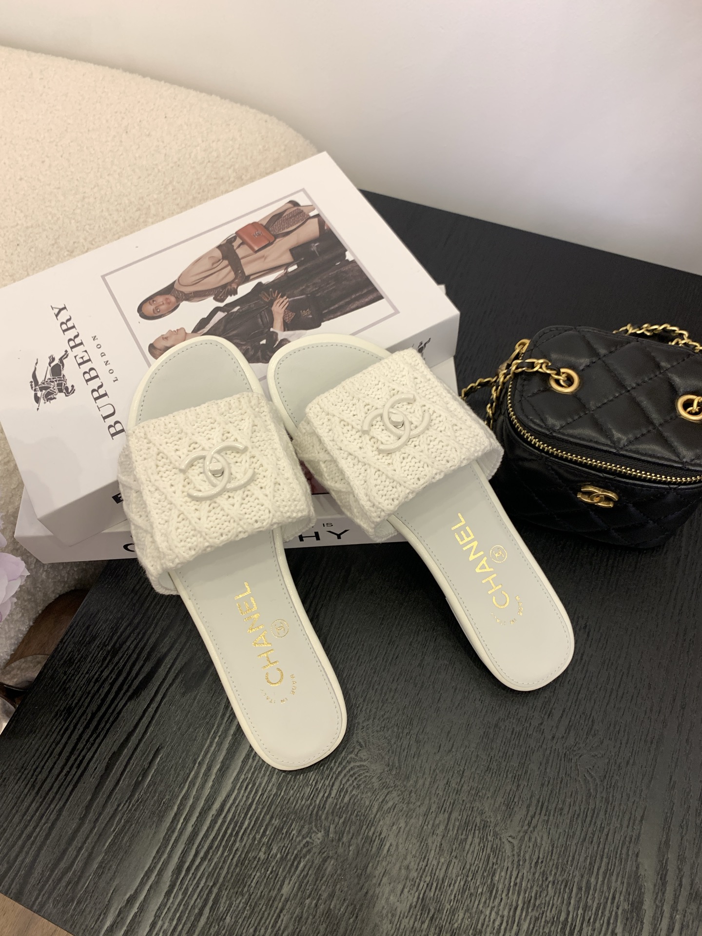 Elegant Chanel Women's White Knit Slide Sandals with Italian Packaging 8 i1745555274337 2917 0 6