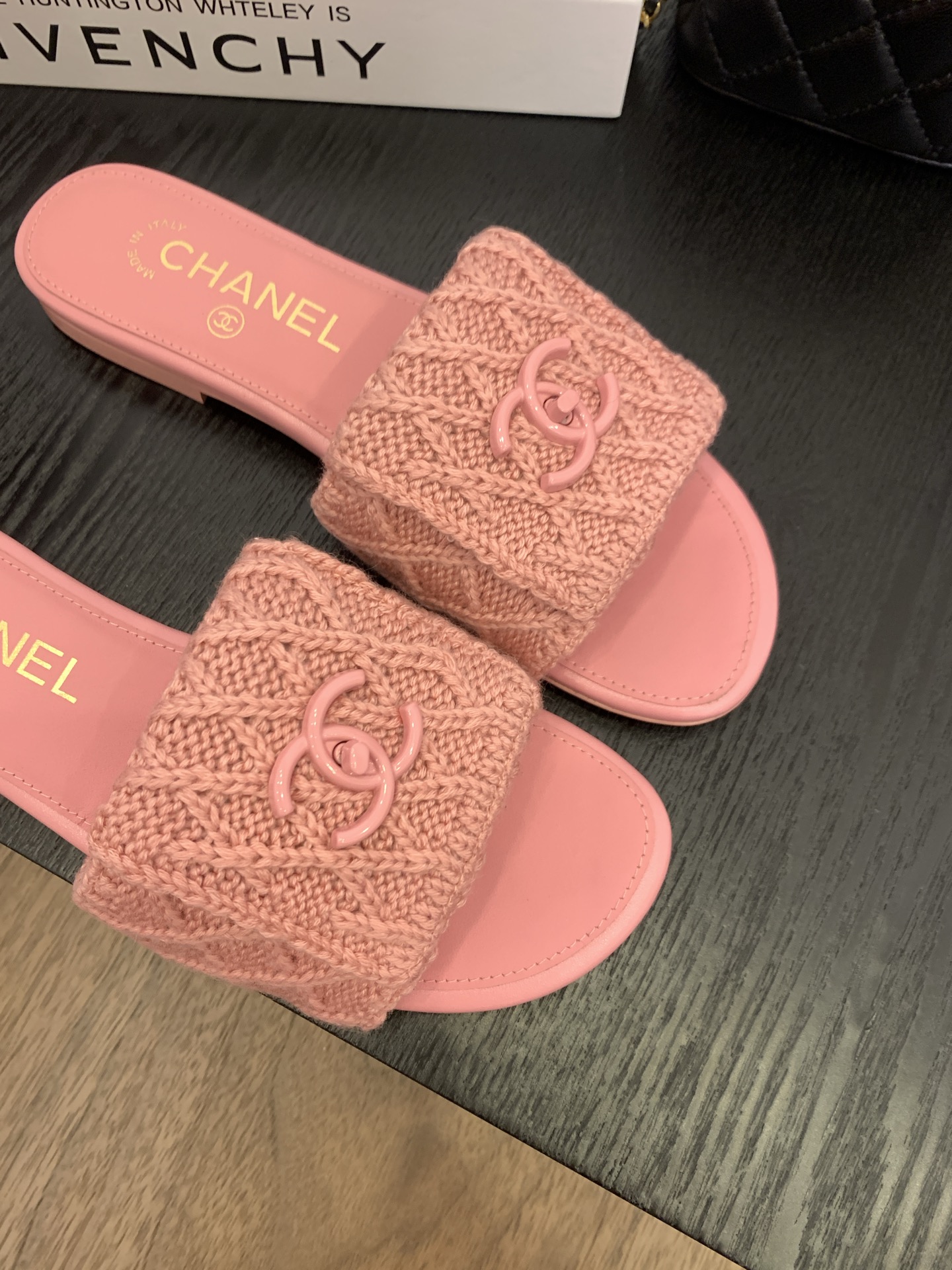 Elegant Pink Chanel Women's Slides Sandals with CC Logo, Sizes 35-39 5 i1745555530270 3361 0 3