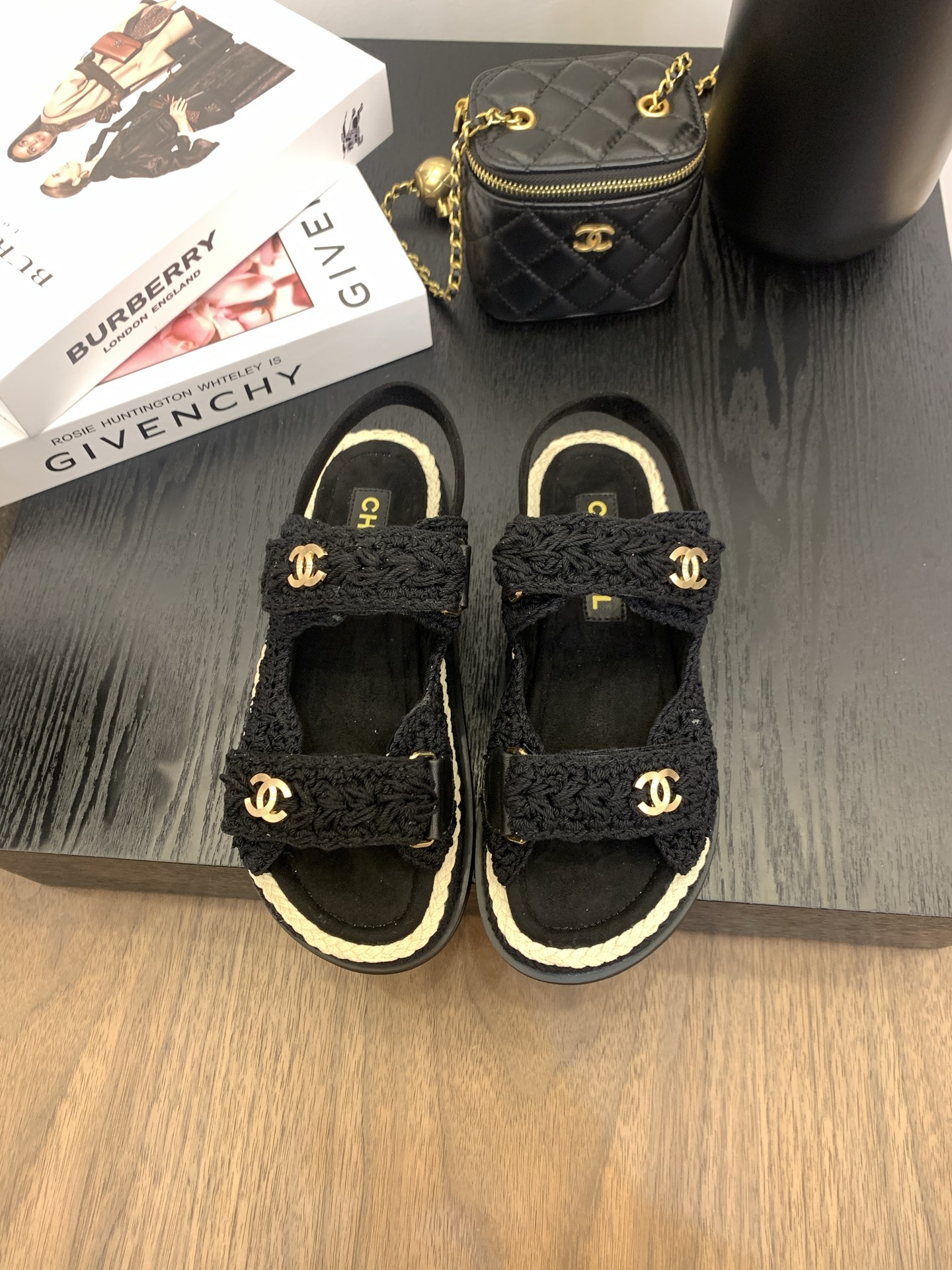 Elegant Women's Sandals with Iconic Logo - Perfect for Summer Fashion 3 i1745731766351 8381 0 0