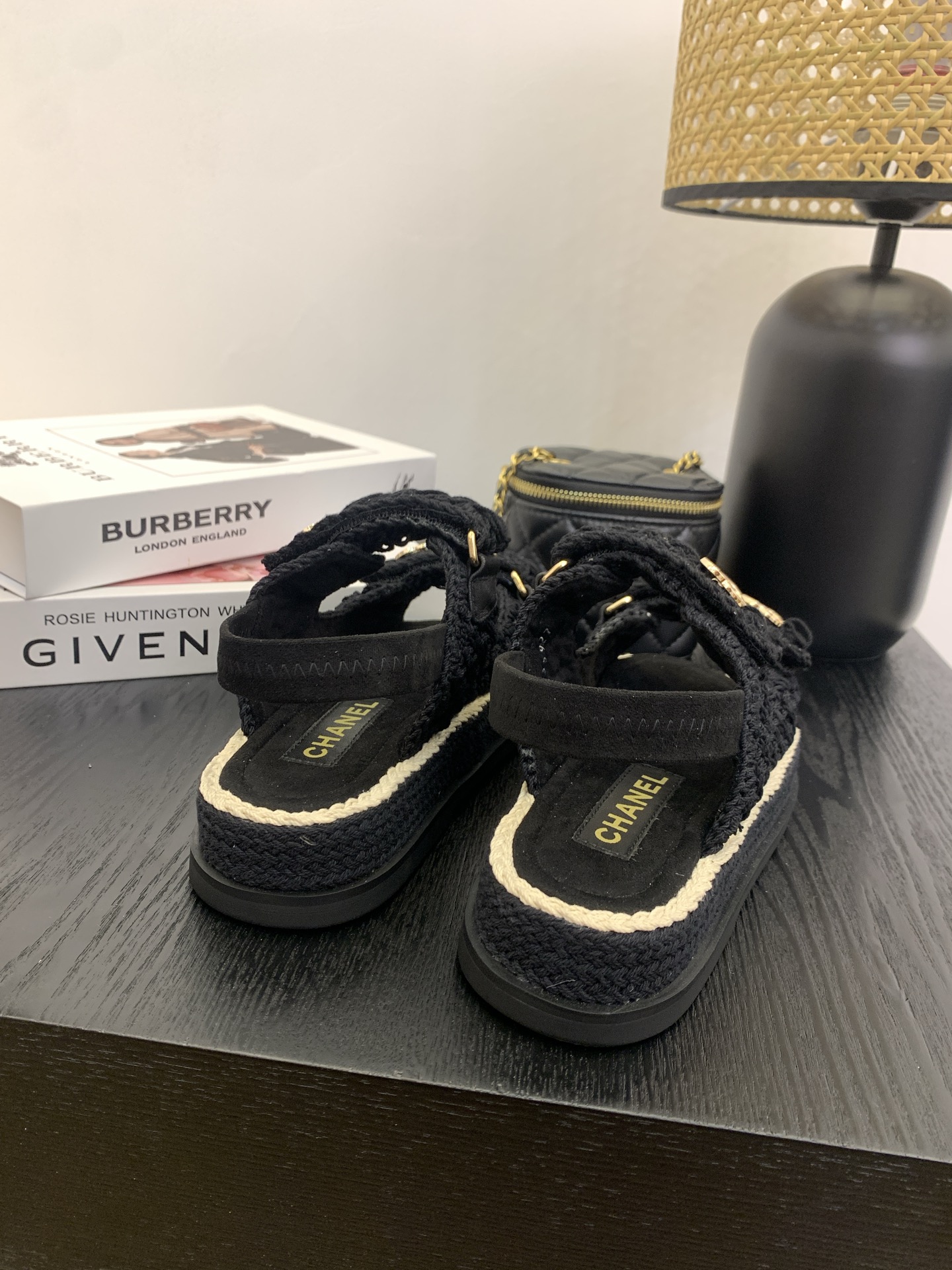 Elegant Women's Sandals with Iconic Logo - Perfect for Summer Fashion 7 i1745731770472 9072 0 5