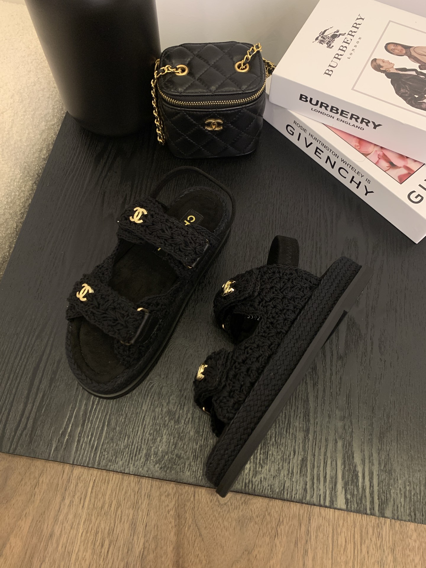 Elegant Women's Sandals with Iconic Logo, Comfortable Summer Style 6 i1745731834126 5102 0 3