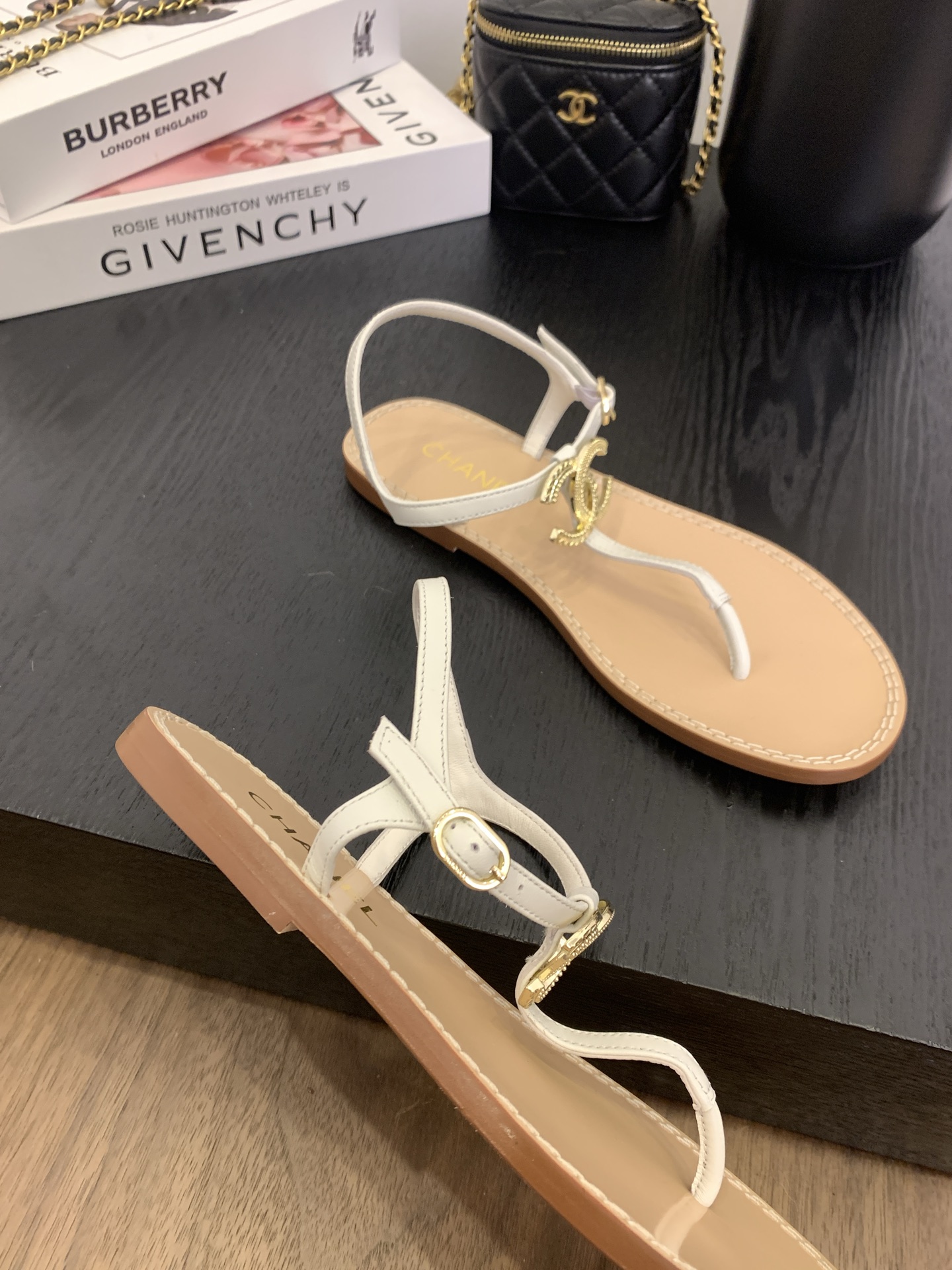 Elegant Women's Classic Flap Shoes - Size 35-39 - Authentic Design 7 i1745746681839 708 0 5
