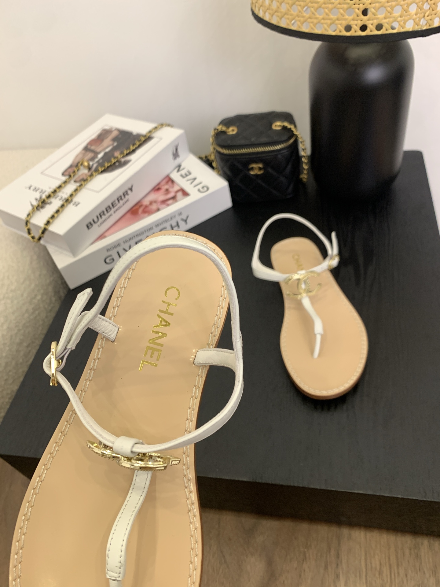 Elegant Women's Classic Flap Shoes - Size 35-39 - Authentic Design 6 i1745746684895 5050 0 4