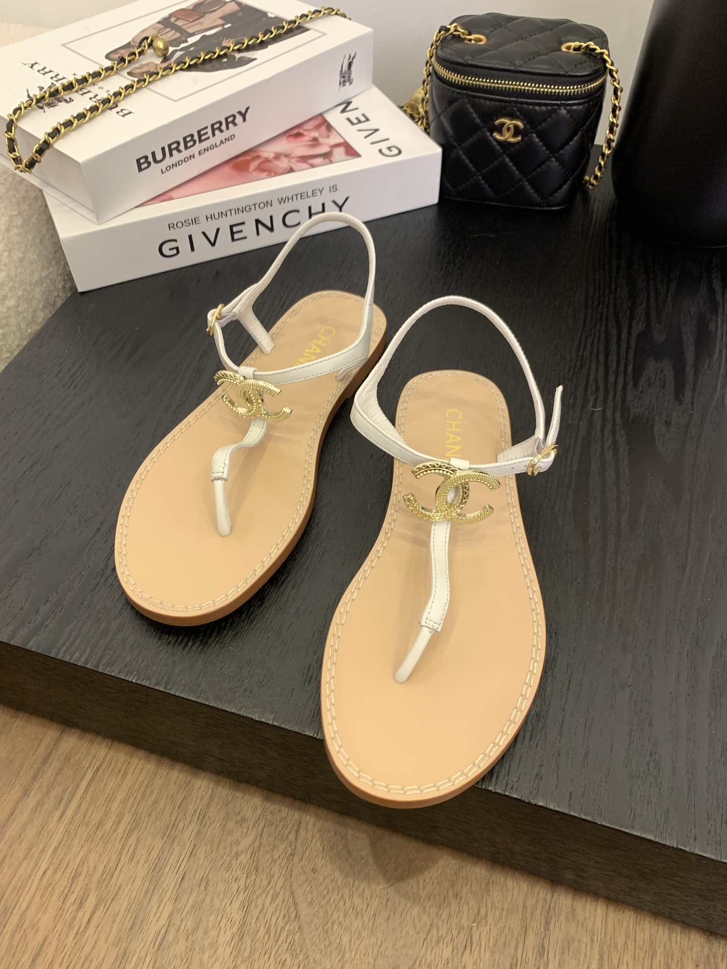 Elegant Women's Classic Flap Shoes - Size 35-39 - Authentic Design 3 i1745746684957 5181 0 1