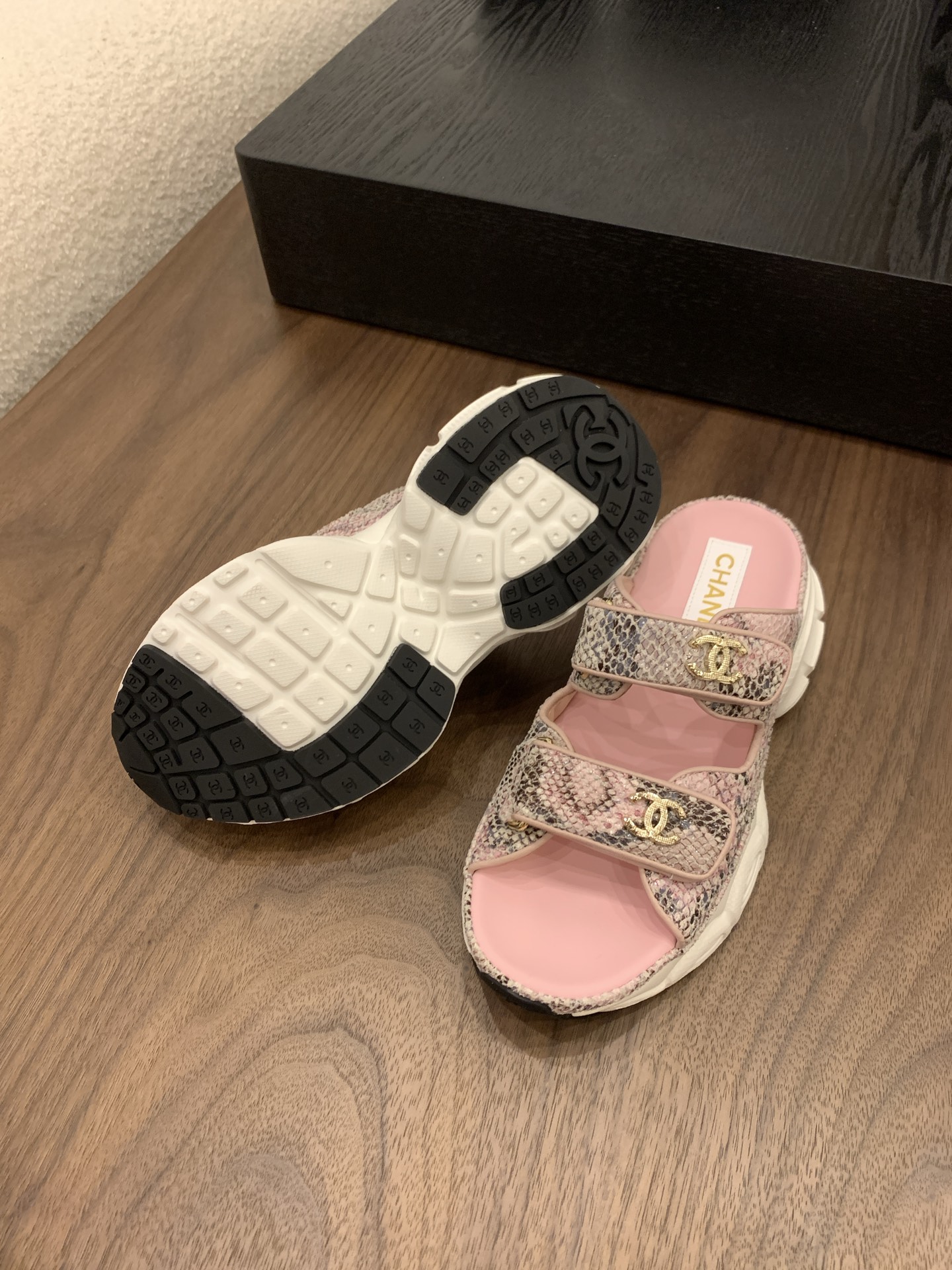 Elegant Women's Designer Shoes - Classic Style & Comfort, Size 35-39 9 i1748156664950 4324 0 7
