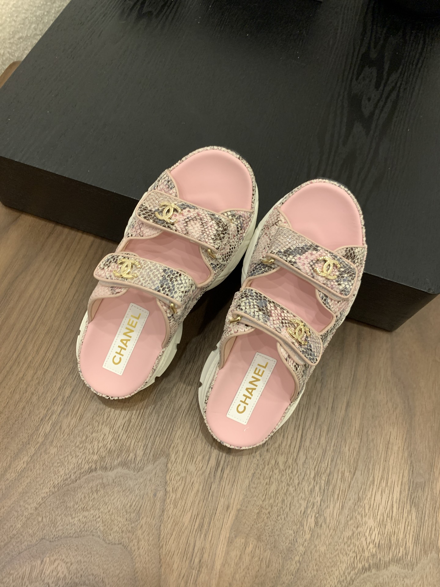 Elegant Women's Designer Shoes - Classic Style & Comfort, Size 35-39 5 i1748156666821 4822 0 3