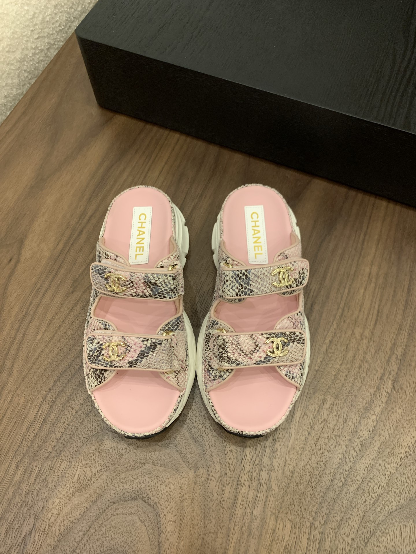 Elegant Women's Designer Shoes - Classic Style & Comfort, Size 35-39 2 i1748156666995 3152 0 0