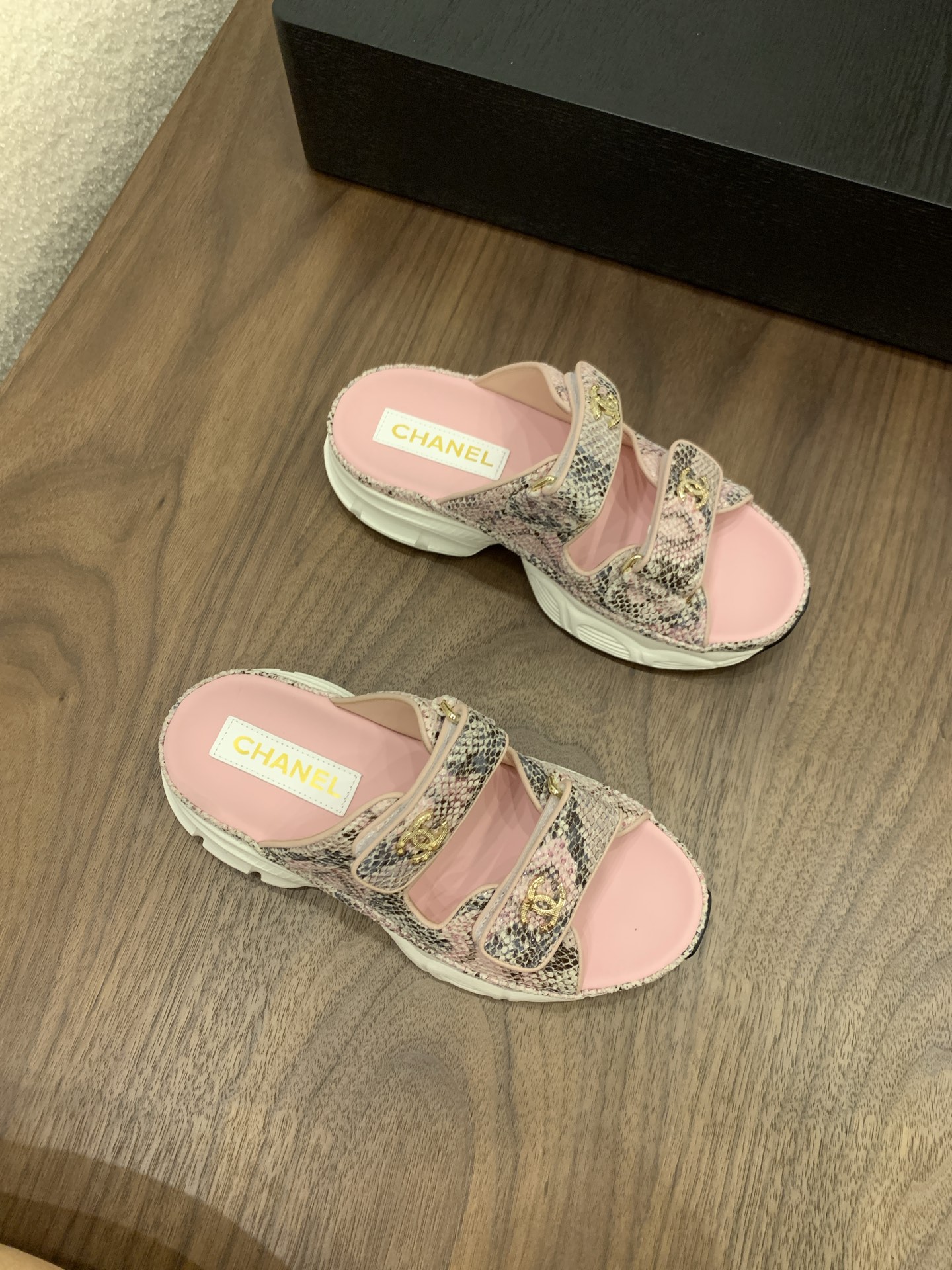 Elegant Women's Designer Shoes - Classic Style & Comfort, Size 35-39 10 i1748156667017 5709 0 8