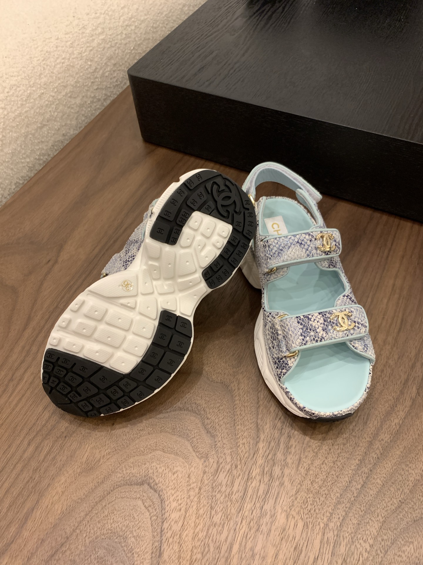 Elegant Quilted Leather Flats - Classic Design, Comfortable Fit, Sizes 35-39 9 i1748156734081 5539 0 7