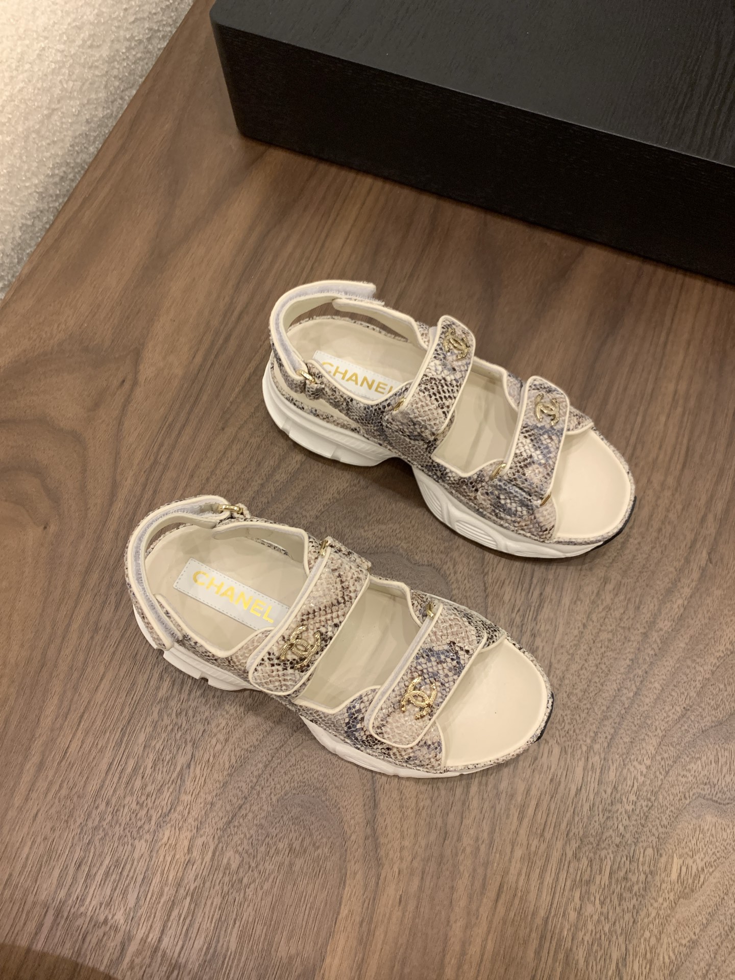 Elegant Women's Classic Flats - Size 35-39 - Authentic Design 7 i1748156745595 5982 0 5