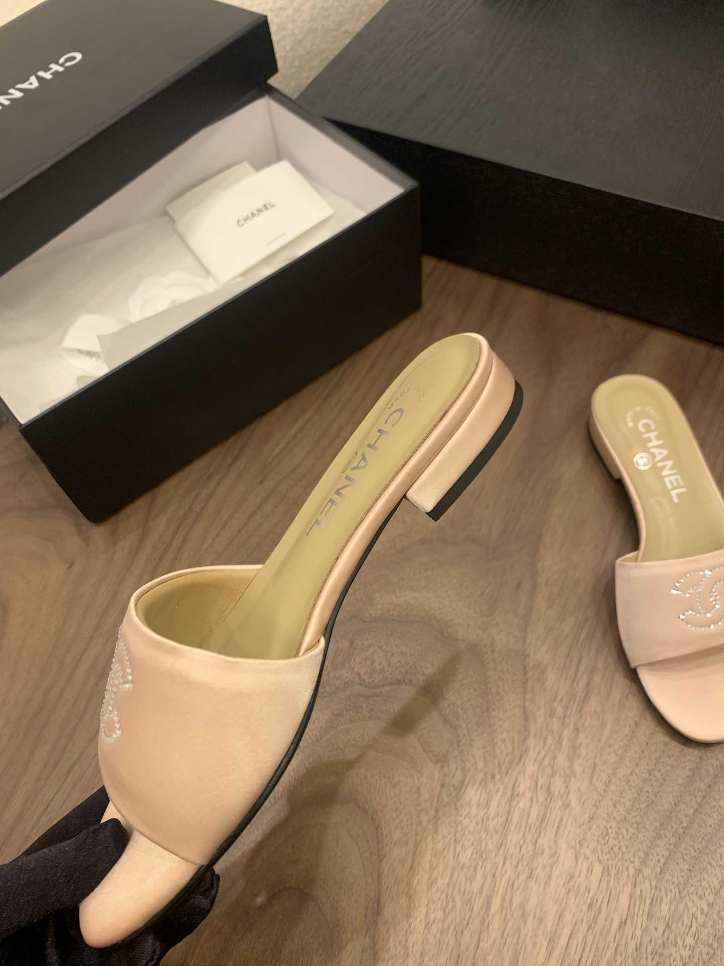 Elegant Quilted Leather Ballet Flats - Classic Style & Comfort 5 i1748182441239 837 0 3