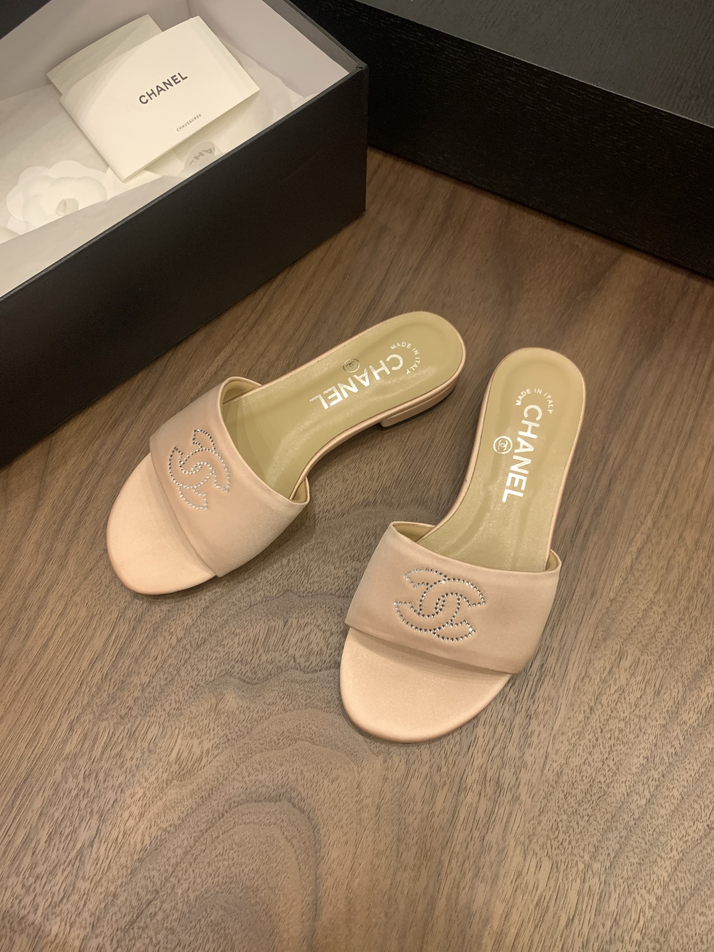 Elegant Quilted Leather Ballet Flats - Classic Style & Comfort 10 i1748182441243 8304 0 8