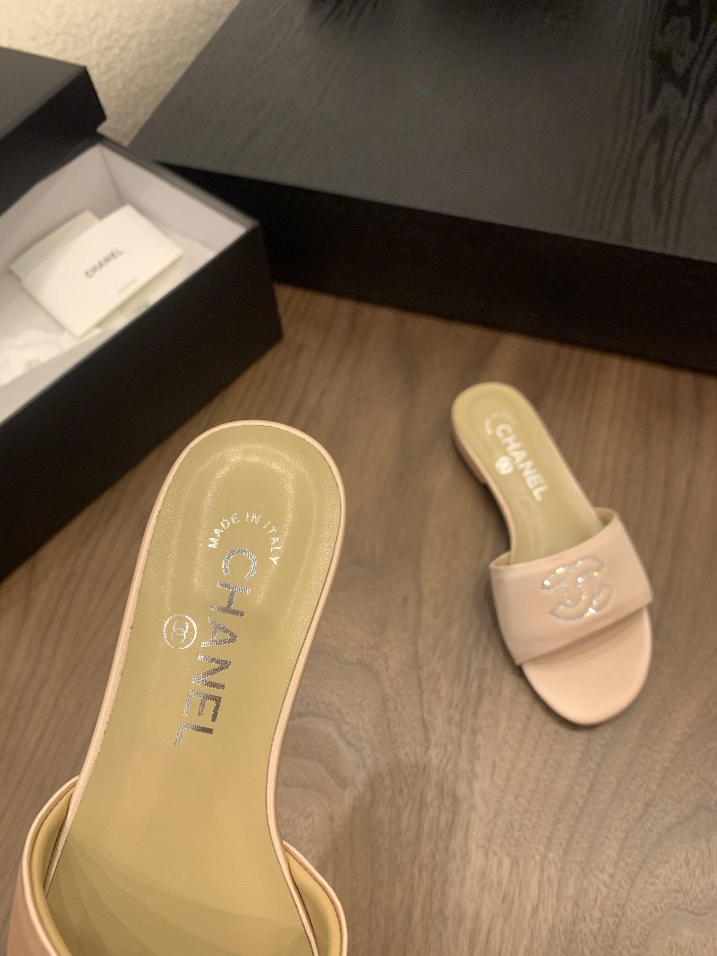 Elegant Quilted Leather Ballet Flats - Classic Style & Comfort 6 i1748182442999 563 0 4