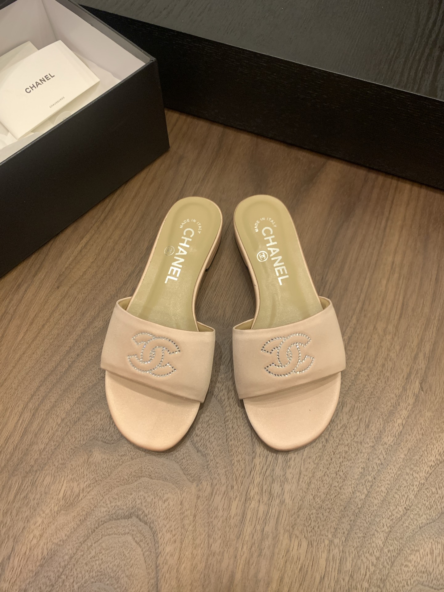 Elegant Quilted Leather Ballet Flats - Classic Style & Comfort 2 i1748182443270 2438 0 0