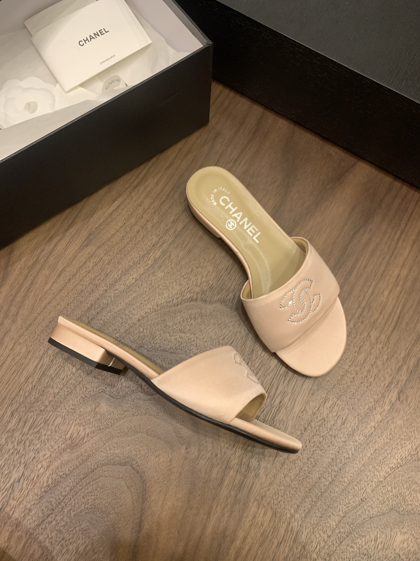 Elegant Quilted Leather Ballet Flats - Classic Style & Comfort 3 i1748182443399 3763 0 1