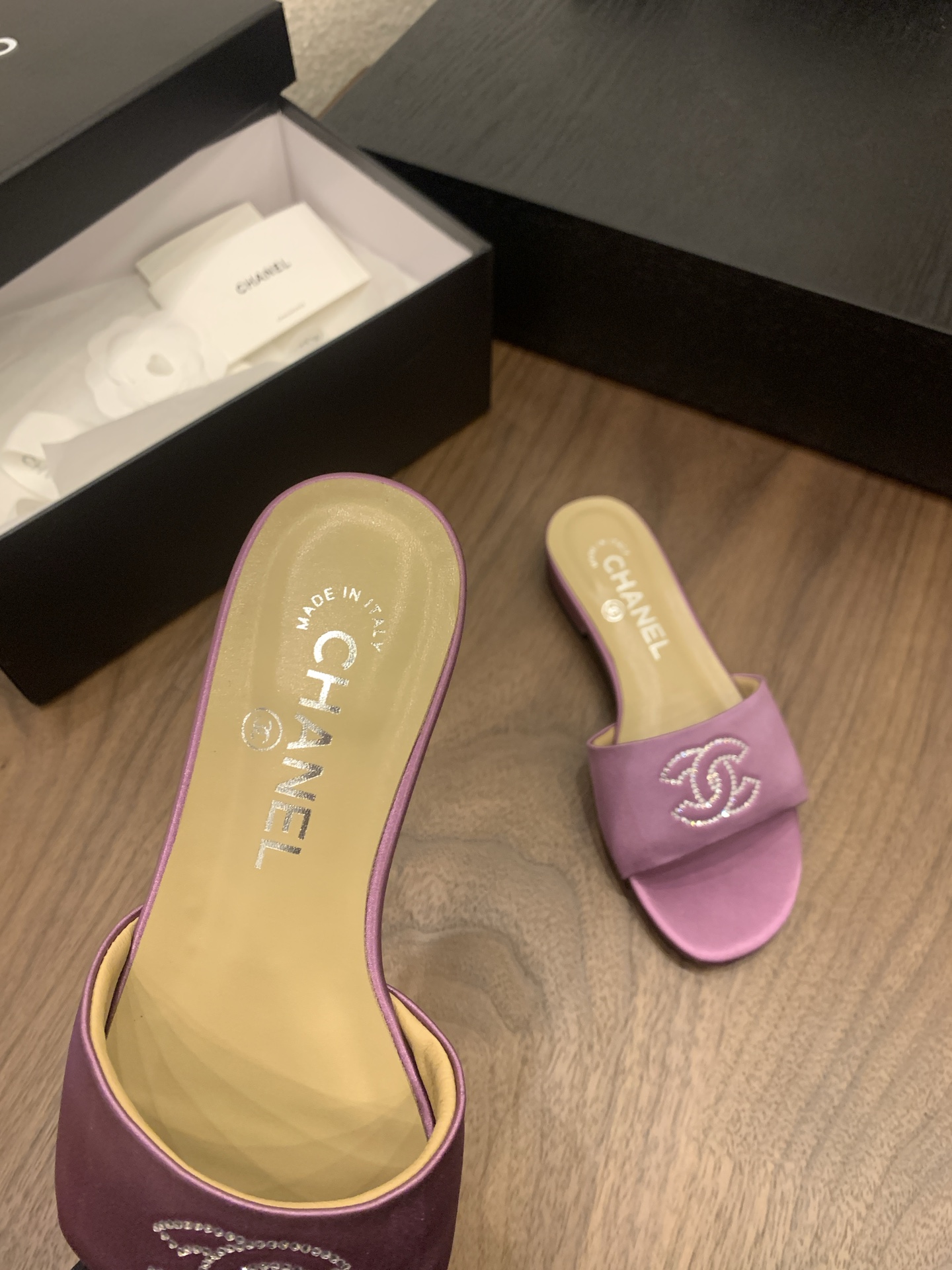 Elegant Women's Quilted Leather Ballet Flats - Classic Style & Comfort 6 i1748182532906 7905 0 4