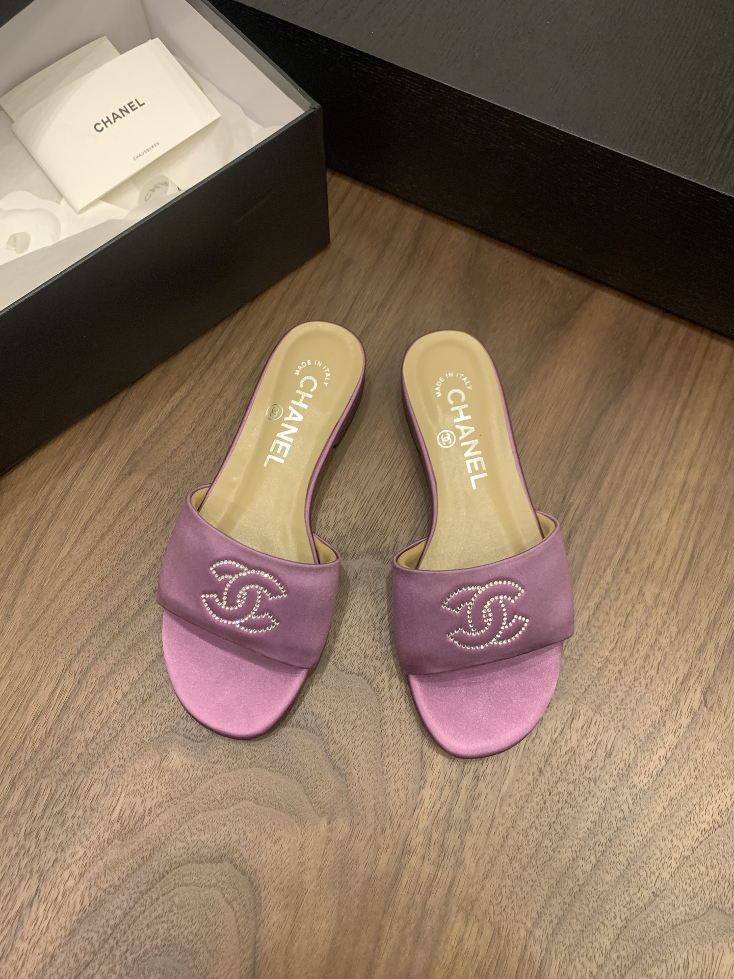 Elegant Women's Quilted Leather Ballet Flats - Classic Style & Comfort 2 i1748182535142 6445 0 0