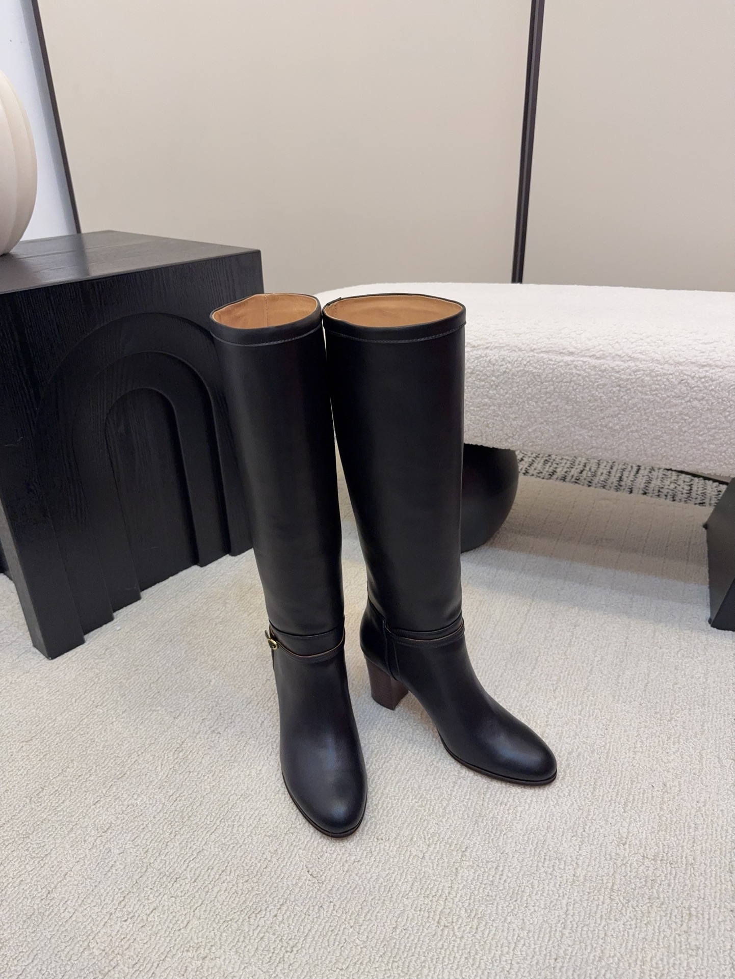 Valentino Women's Black Leather Heeled Knee High Boots - 2025 Collection 3 i1757759956 2965 0