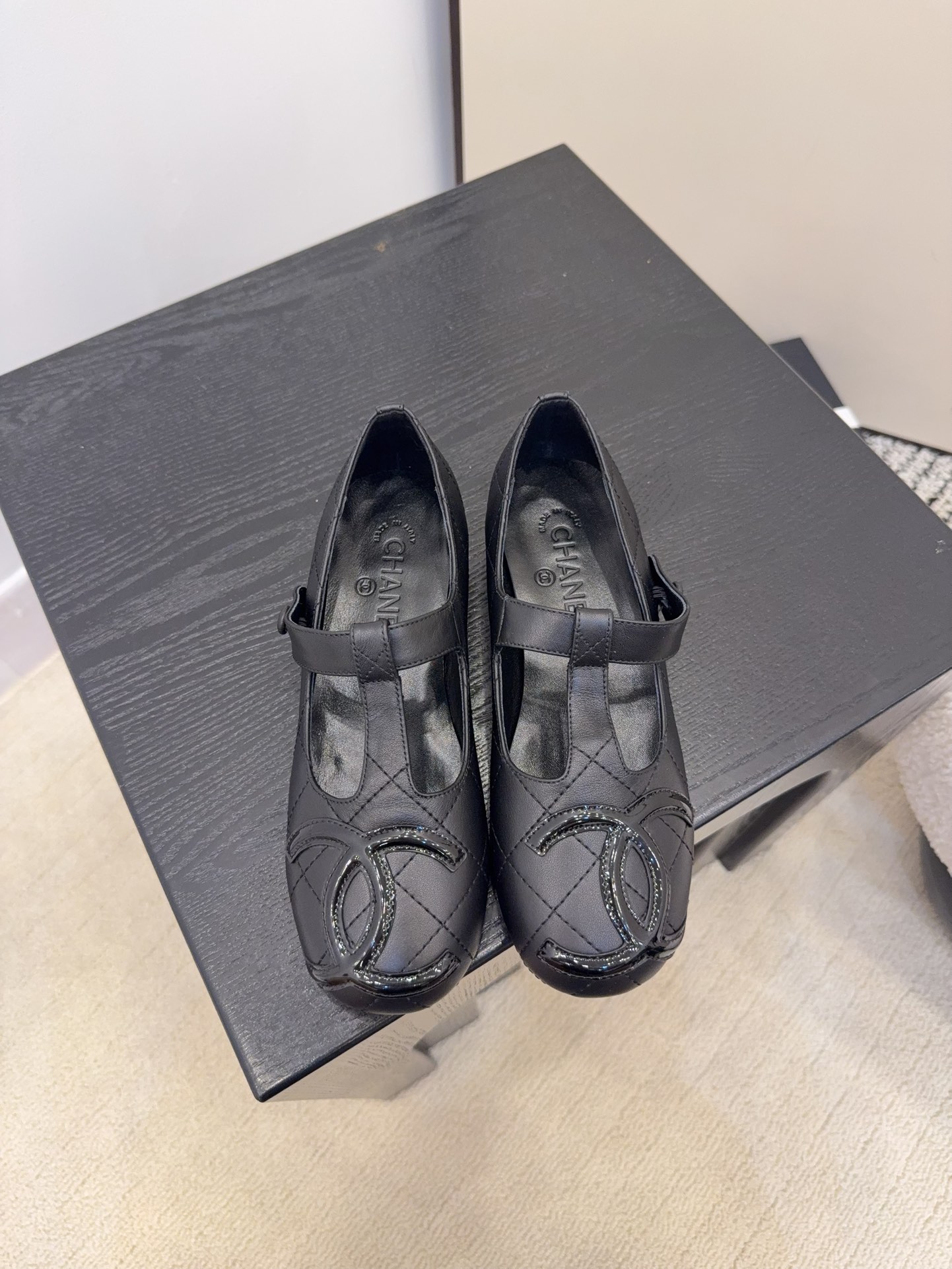 NO:490554,Purchase grade *||2025B heel height 1cm [top high-end quality of large factories] 35, 36, 37, 38, 39, (34/40/41/42 Need to customize and communicate with customer service), ballet shoes19860909代购级 *||2025B跟高1cm【大厂顶级高端品质】 35、36、37、38、39、(34/40/41/42 需要定做跟客服♂沟通),芭蕾舞鞋,Women's Shoes