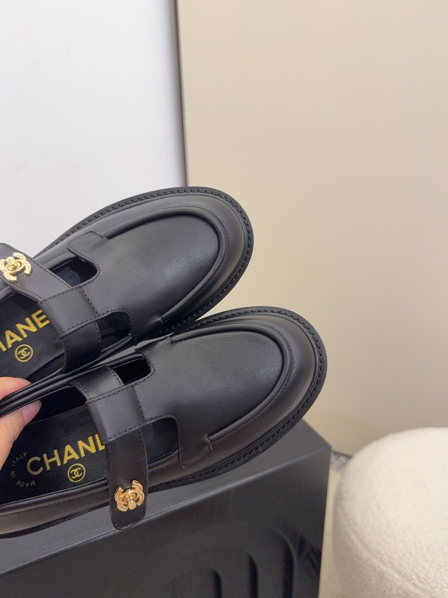 Elegant Leather Mary Jane Shoes Designer Inspired Classic Style 2.5cm Heel 7 i1758445373 54 0