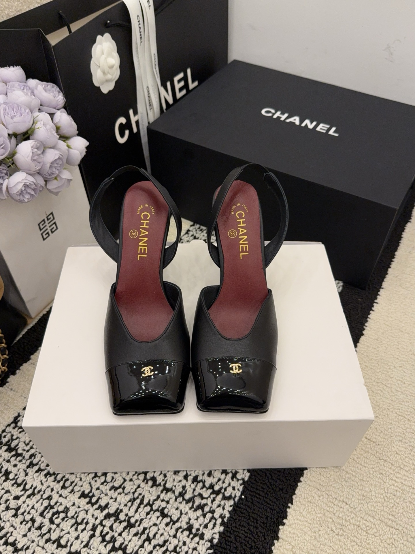 NO:630850,[On sale now] *26 counter [authentic grade] version!  !  Official catalog code numbers 35, 36, 37, 38, 39 (34/40/41 need to be customized and communicate with customer service) are all equipped with authentic Italian packaging, high heels, sandals, sandals, high heels19860909【现货发售】 *26 专柜【正品级】版本！！ 官方目录 码数35、36、37、38、39 (34/40/41 需要定做跟客服♂沟通) 均配有意大利正品包装,高跟鞋凉鞋,sandals,high heels,Women's Shoes
