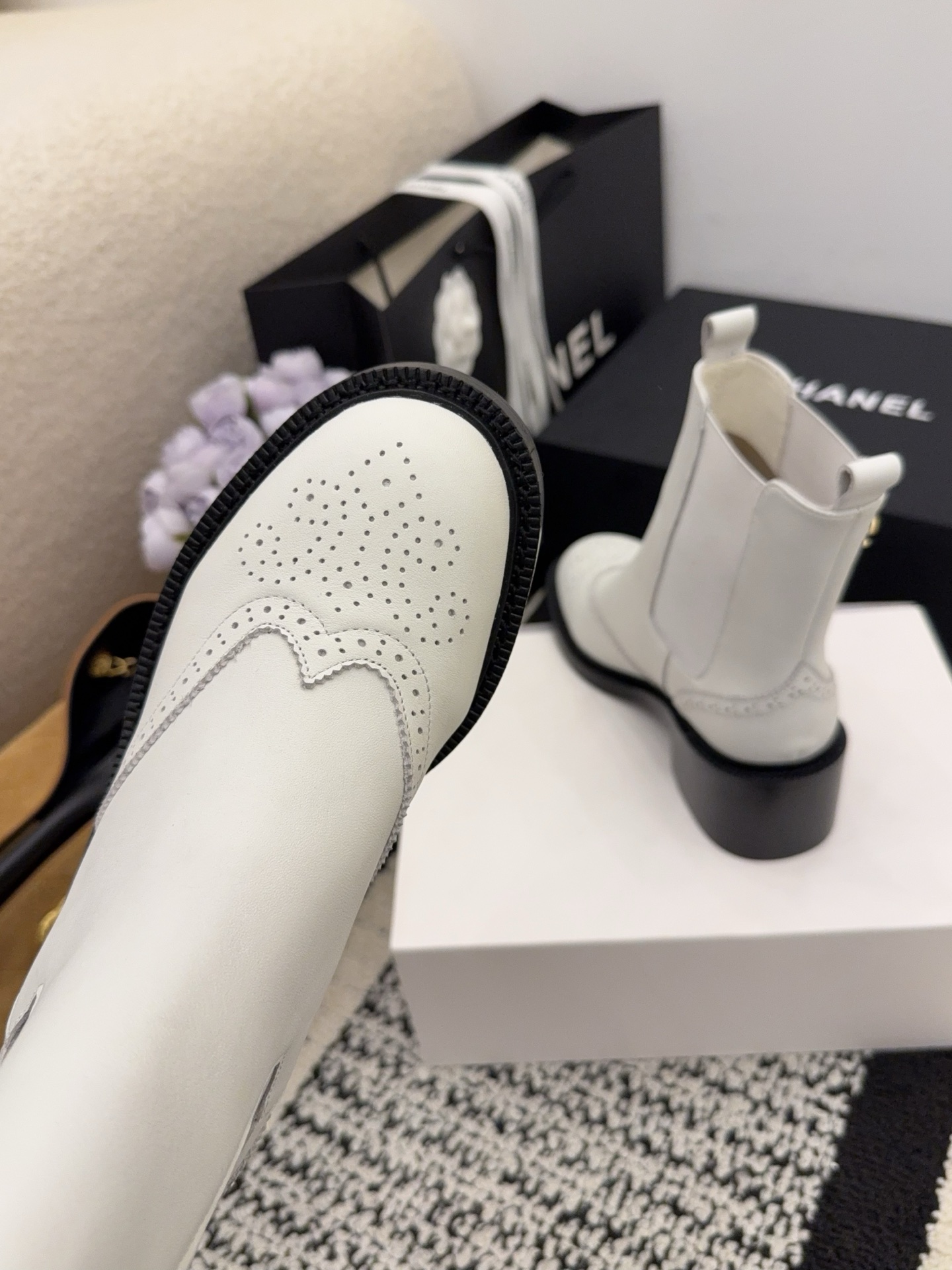 i1764683348975 4408 0 7