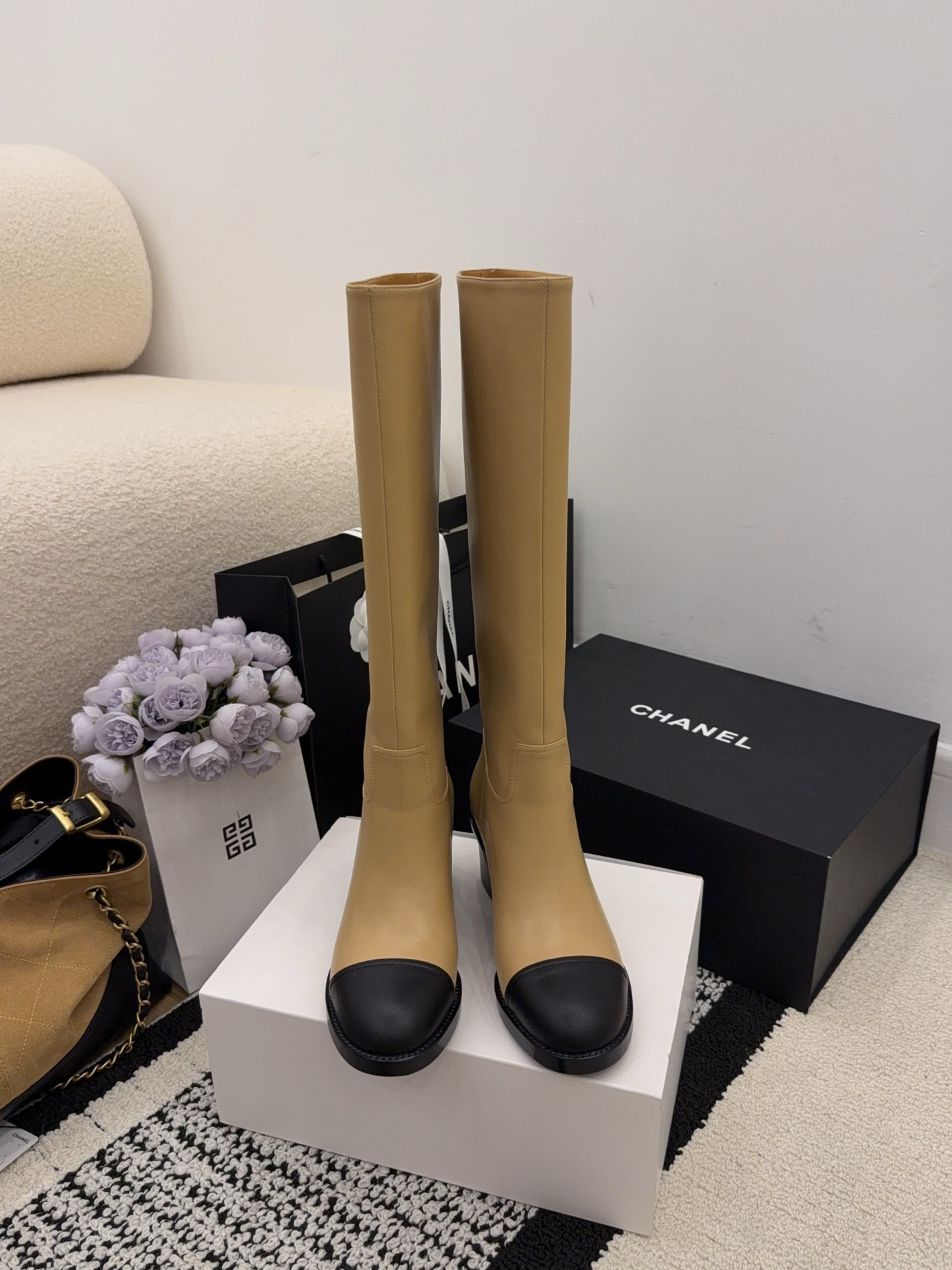 NO:667777,[On sale now] *26 counter [authentic grade] version!  !  Official catalog code numbers 35, 36, 37, 38, 39 (34/40/41 need to be customized and communicate with customer service), all equipped with Italian authentic packaging, boots, boots19860909【现货发售】 *26 专柜【正品级】版本！！ 官方目录 码数35、36、37、38、39 (34/40/41 需要定做跟客服♂沟通) 均配有意大利正品包装,靴子,boots,Women's Shoes