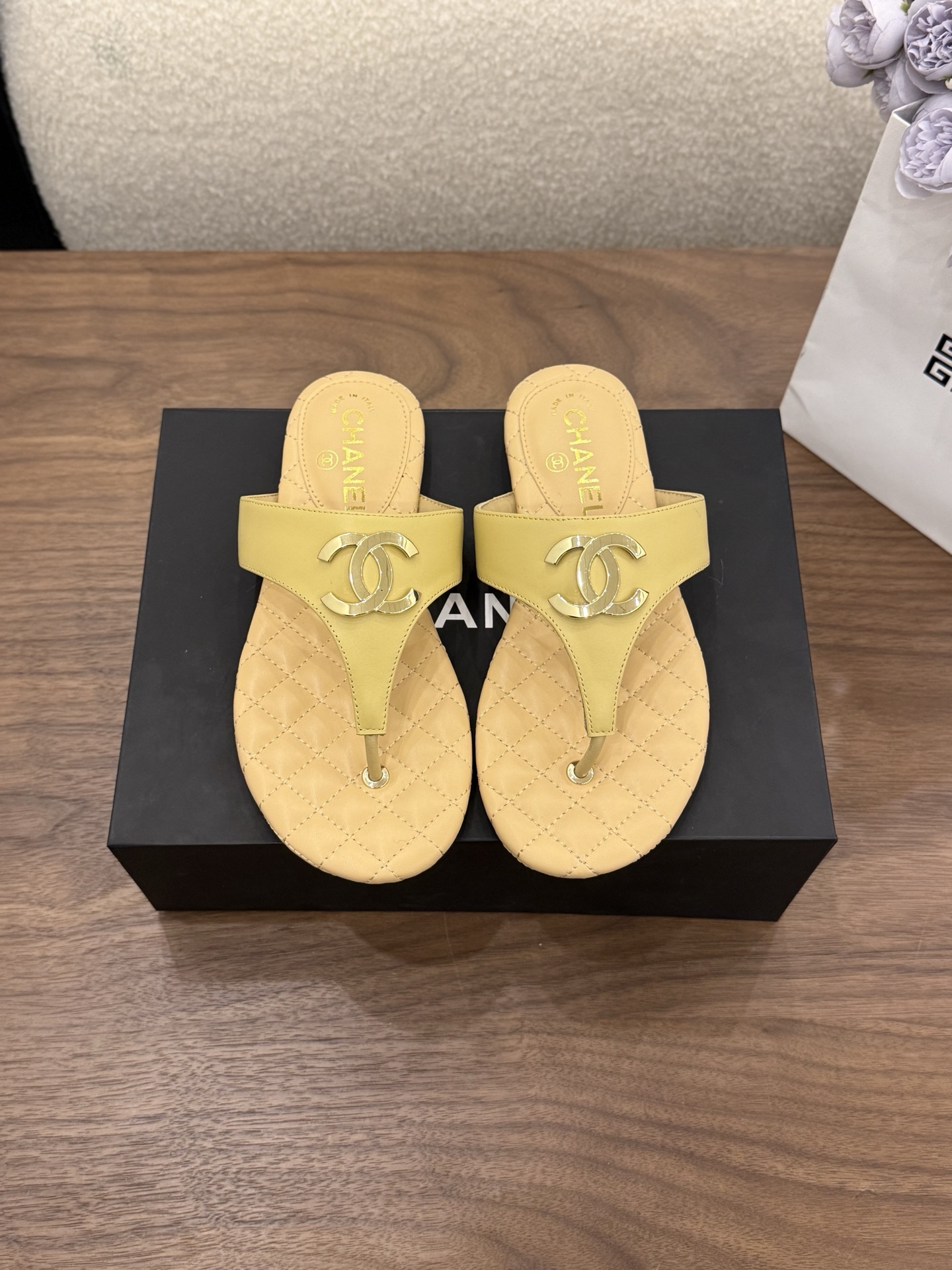 _den9s4kEbL97K89jmKfw9fRrz2lYkymRaam6BVw