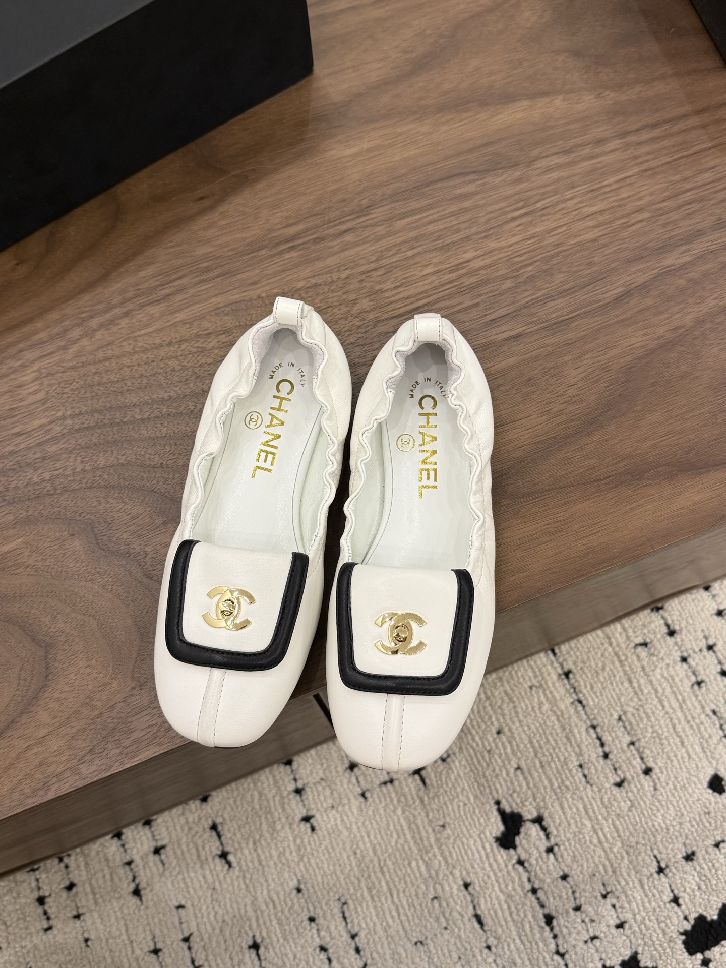 NO:789115,Spot Sale 378*|| Soft-soled dancing shoes [top high-end quality from major manufacturers] Super soft cowhide upper, sheepskin lining, sheepskin pads, outsole: Italian genuine leather sole 35, 36, 37, 38, 39, (34/40/41 need to be customized and communicate with customer service) 378, single shoes, cowhide, sheepskin19860909Spot Sale  378*||  软底跳舞鞋【大厂顶级高端品质】 鞋面超软牛皮 内里羊皮 垫脚羊皮 大底:意大利真皮底 35、36、37、38、39、(34/40/41 需要定做跟客服♂沟通)378,单鞋,cowhide,sheepskin,Women's Shoes