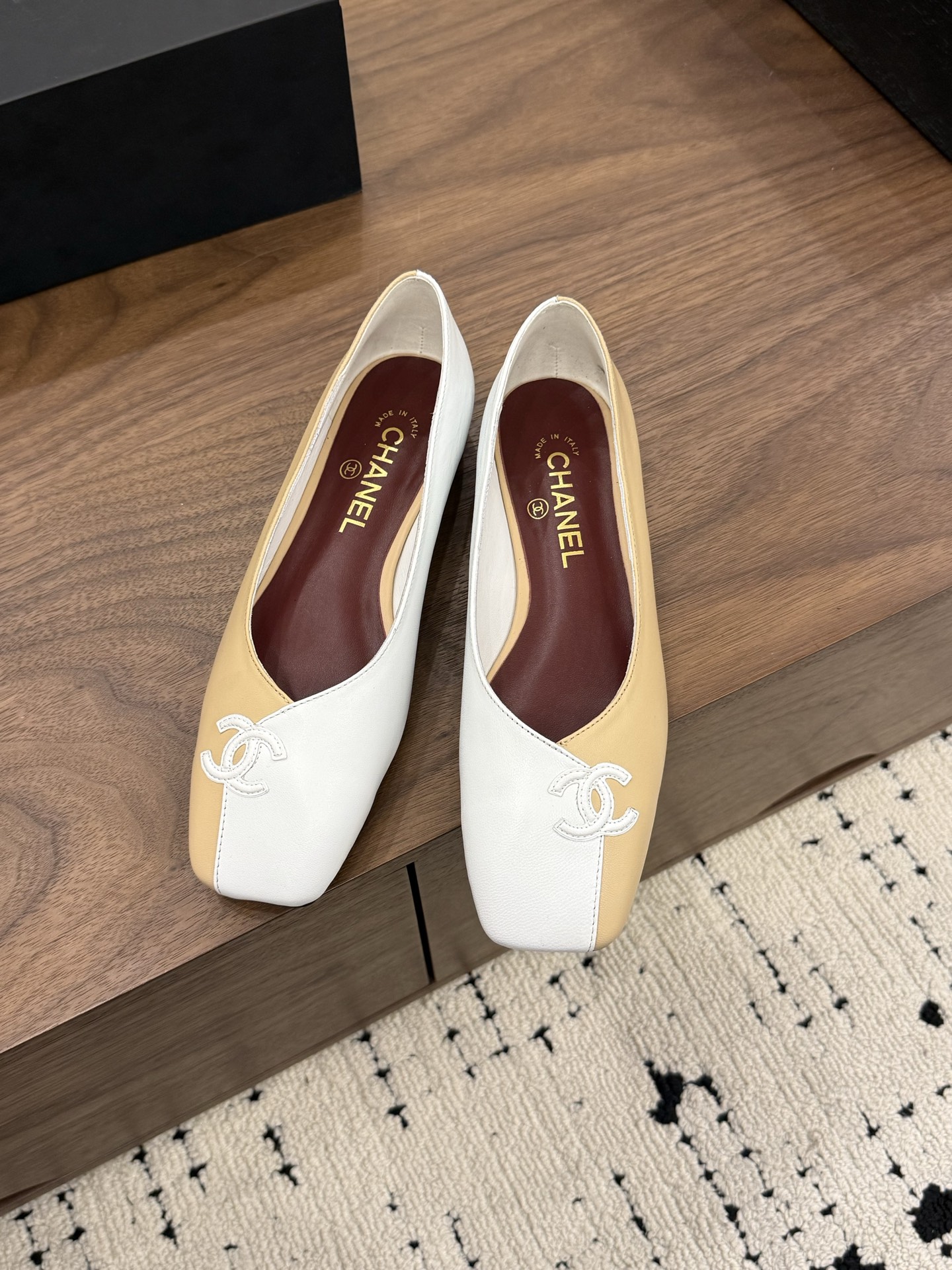 NO:789642,Spot Sale *|| [Top high-end quality from major manufacturers] Upper: cowhide/sheep leather, lining sheepskin, padding sheepskin Outsole: Italian genuine leather sole Heel height: 2cm Packing: with airplane box19860909Spot Sale  *|| 【大厂顶级高端品质】 鞋面: 牛皮/羊京 内里羊皮 垫脚羊皮 大底:意大利真皮底 跟高: 2cm 包装: 带飞机盒10 35、36、37、38、39、(34/40/41 需要定做跟客服♂沟通),半拖凉鞋,sandals,cowhide,sheepskin,sheep,Women's Shoes