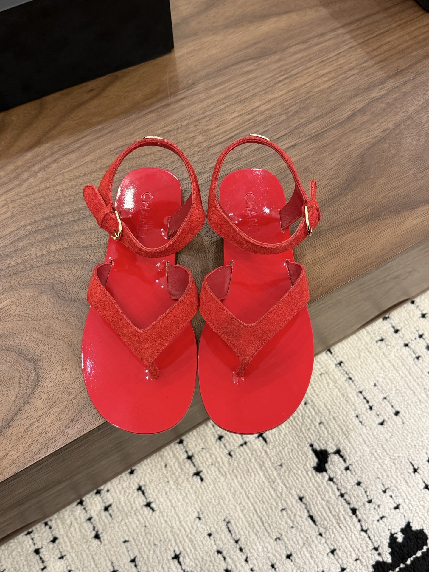 NO:789627,Spot Sale *|| [Top high-end quality from major manufacturers] Upper: Yangjing, sheepskin lining, genuine leather sole for feet, Outsole: Italian genuine leather sole, Heel height: 1cm Packing: with airplane box 10 35, 36, 37, 38, 39, (34/40/41 need to be customized and communicate with customer service), split-toe shoes, sheepskin, sheep19860909Spot Sale  *|| 【大厂顶级高端品质】 鞋面: 羊京 内里羊皮 垫脚真皮底 大底:意大利真皮底 跟高: 1cm 包装: 带飞机盒10 35、36、37、38、39、(34/40/41 需要定做跟客服♂沟通),分趾鞋,sheepskin,sheep,Women's Shoes
