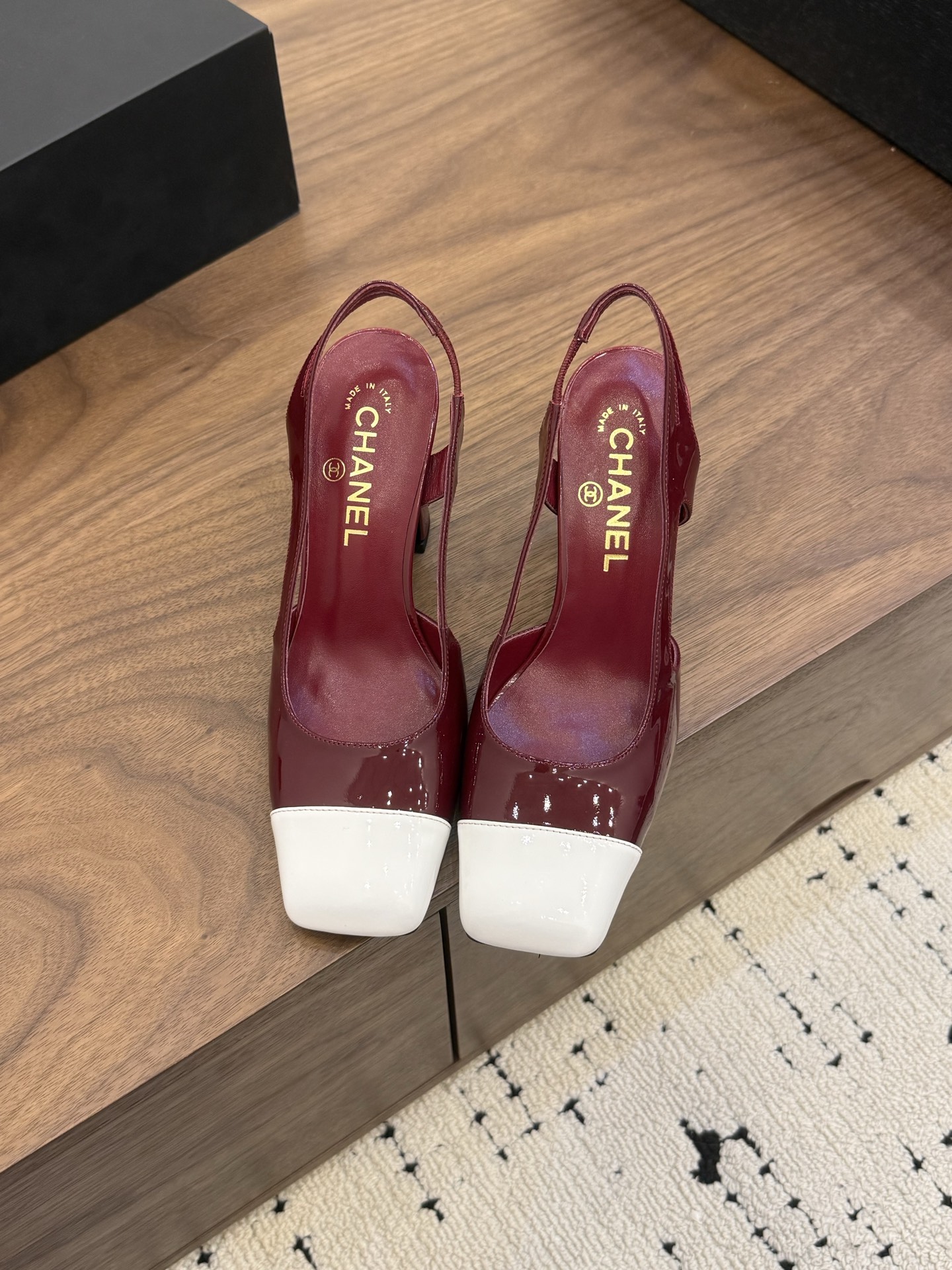 NO:789844,Spot Sale *|| Catwalk style [top high-end quality from major manufacturers] Classic square-toe high-heeled shoes collection｜Multi-color elegant upper-foot style, showing French high-end feel Upper: cowhide/patent leather/Sheep leather lining Sheepskin foot pads Sheepskin Outsole: Italian genuine leather sole Heel height: 8.5cm Packing: with airplane box 10 35, 36, 37, 38, 39, (34/40/41  Need to customize and communicate with customer service), high heels and sandals, sandals, high heels, cowhide, sheepskin, sheep19860909Spot Sale  *||  走秀款【大厂顶级高端品质】 经典方头高跟鞋合集｜多色优雅上脚款,尽显法式高级感 鞋面: 牛皮/漆皮/羊京 内里羊皮 垫脚羊皮 大底:意大利真皮底 跟高: 8.5cm 包装: 带飞机盒10 35、36、37、38、39、(34/40/41 需要定做跟客服♂沟通),高跟鞋凉鞋,sandals,high heels,cowhide,sheepskin,sheep,Women's Shoes