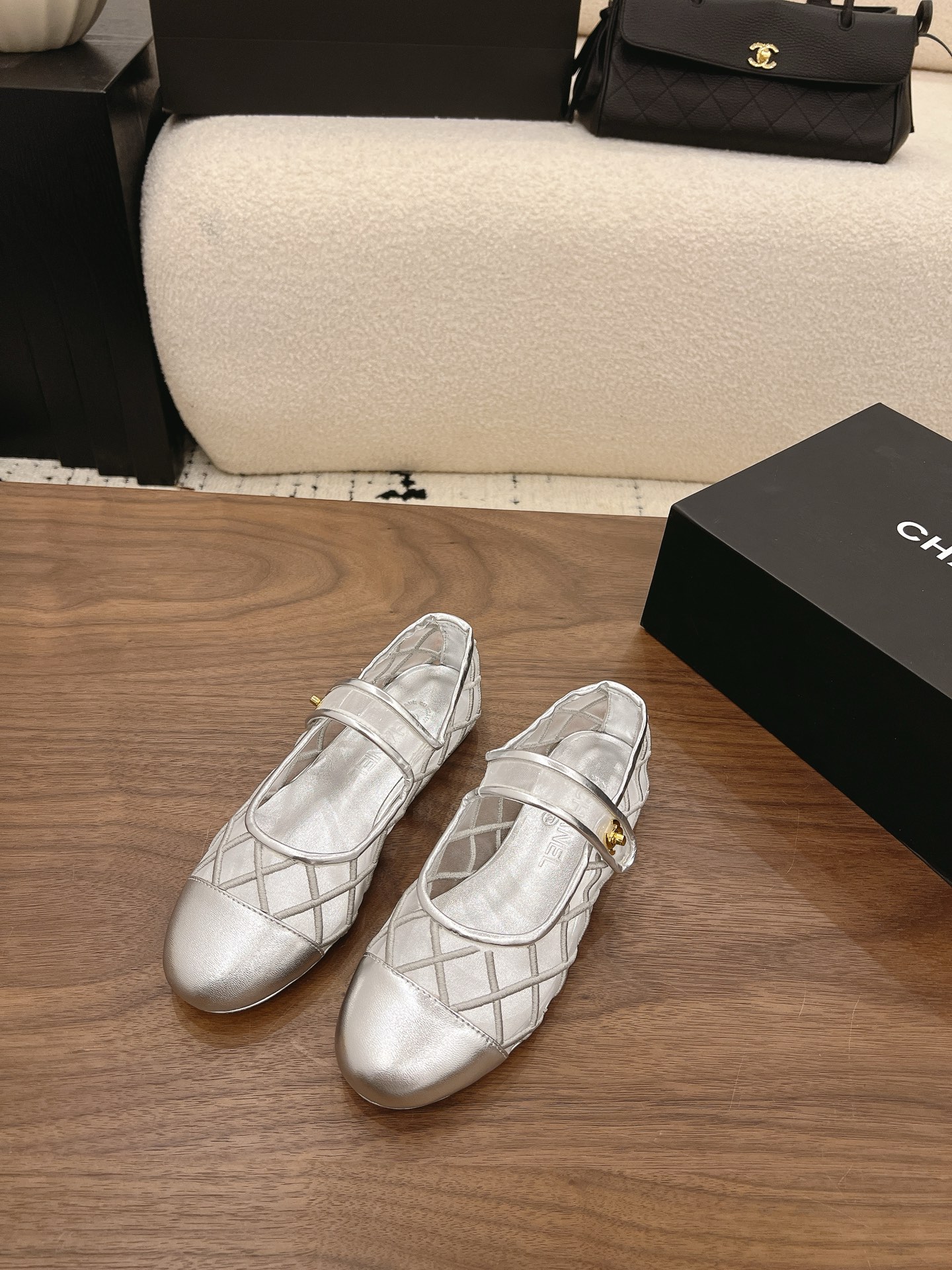 NO:883079,19860909Spot Sale  *||  网面玛丽珍【大厂顶级高端品质】 鞋面网面 内里网 垫脚羊皮 大底:意大利真皮底 跟高: 1cm 35、36、37、38、39、(34/40/41 需要定做跟客服♂沟通),单鞋,mary jane,sheepskin,Women's Shoes