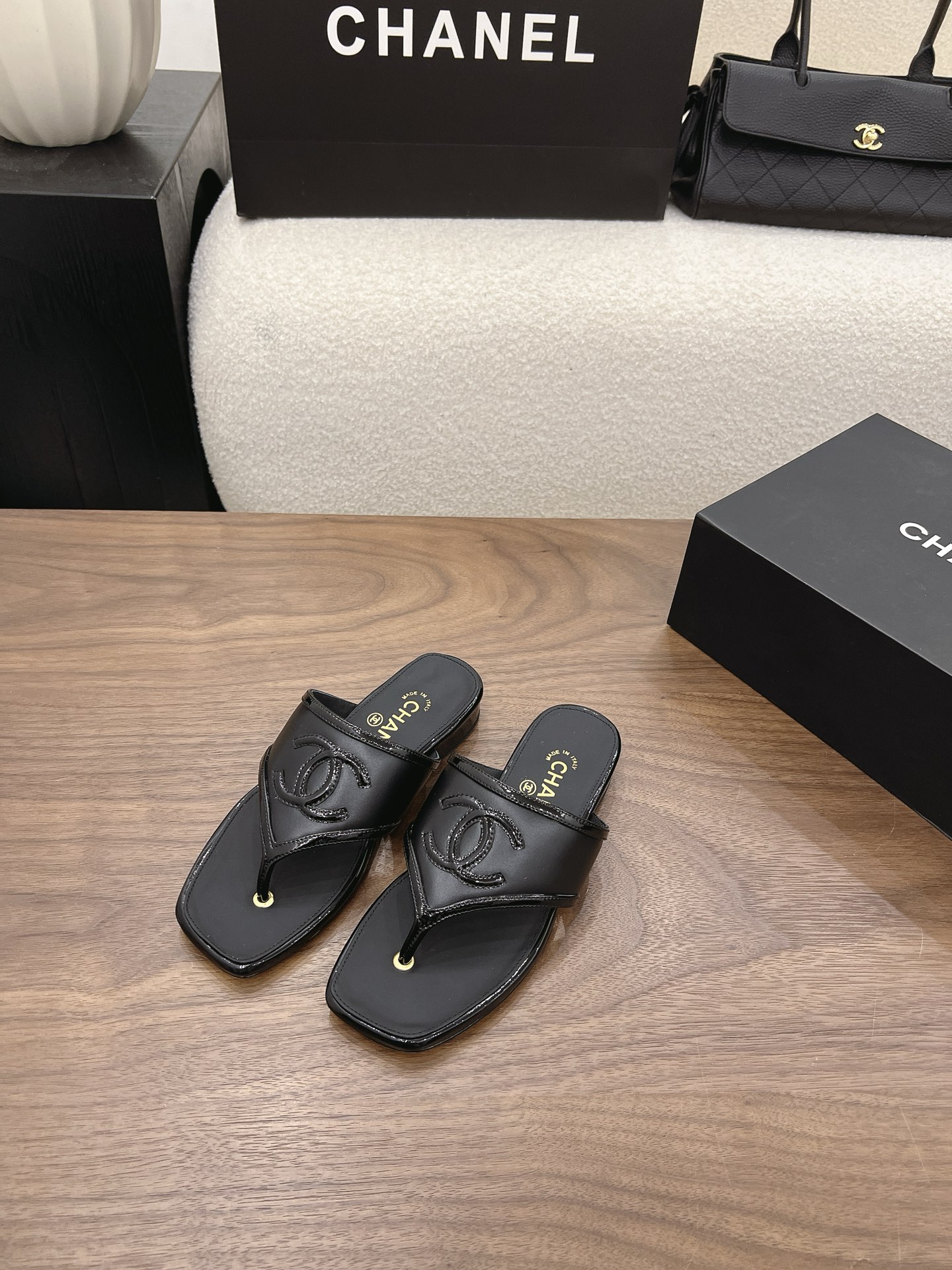 NO:921831,Spot Sale *|| [Top high-end quality from major manufacturers] Upper: cowhide, sheepskin lining, padding sheepskin Outsole: Italian genuine leather sole Heel height: 2cm Packing: with airplane box 10 35, 36, 37, 38, 39, (34/40/41 need to be customized and communicate with customer service), split-toe shoes, cowhide, sheepskin19860909Spot Sale  *|| 【大厂顶级高端品质】 鞋面: 牛皮 内里羊皮 垫脚羊皮 大底:意大利真皮底 跟高: 2cm 包装: 带飞机盒10 35、36、37、38、39、(34/40/41 需要定做跟客服♂沟通),分趾鞋,cowhide,sheepskin,Women's Shoes