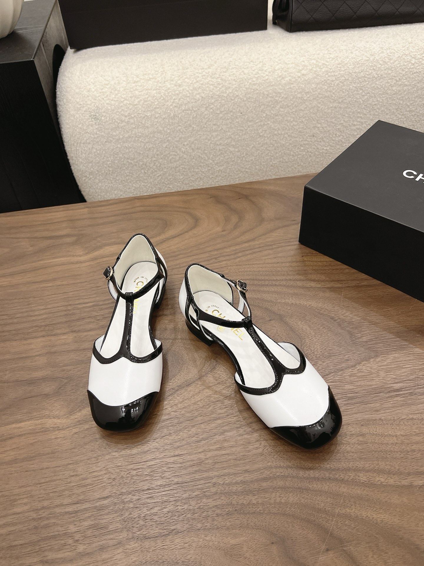 Designer Women Shoes