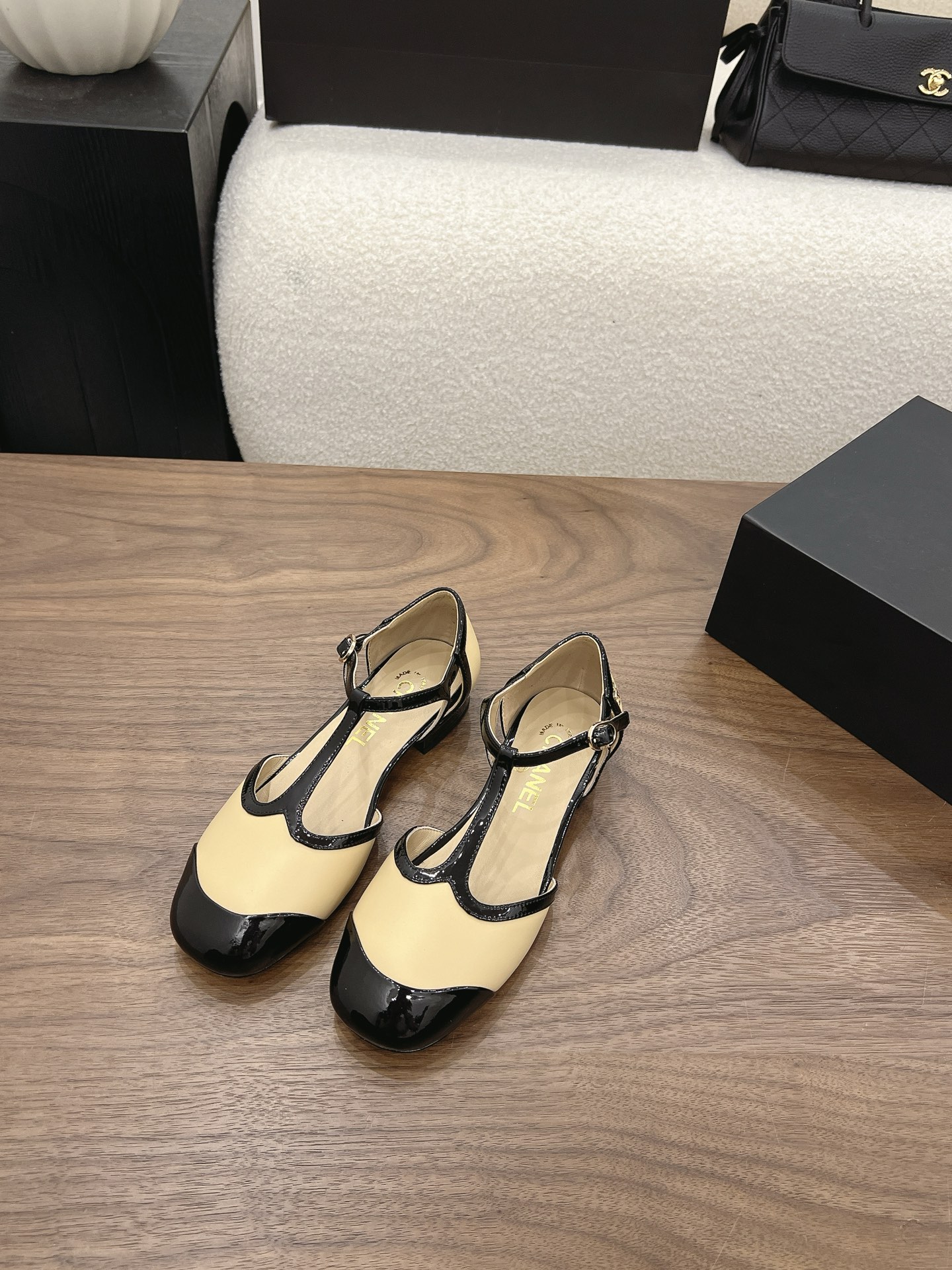 Designer Women Shoes